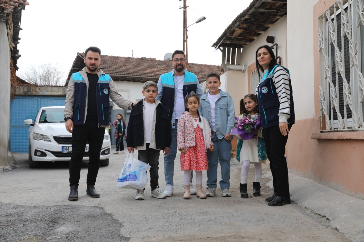 BATTALGAZİ BELEDİYESİ’NDEN ÇOCUKLARLA BAYRAM ZİYARETİ