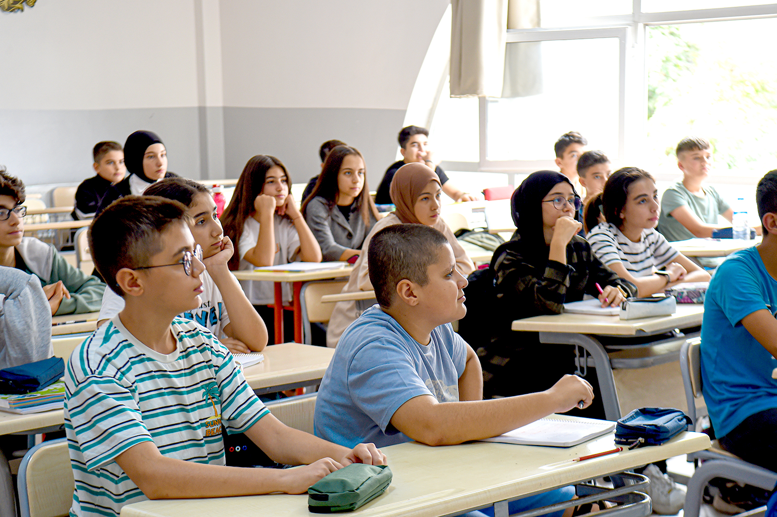 1200 ÖĞRENCİ İÇİN DERS ZİLİ ÇALDI
