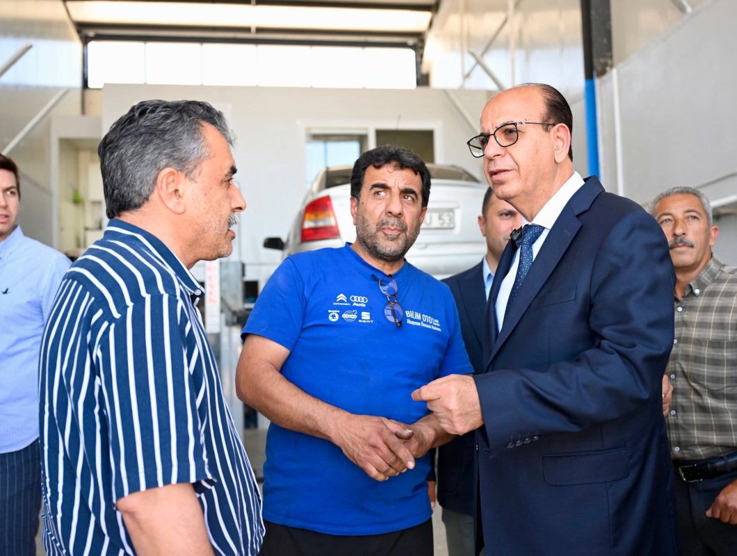 Başkan Geçit, “Yeşilyurt’un Her Noktasına Hizmet Götürüyoruz”