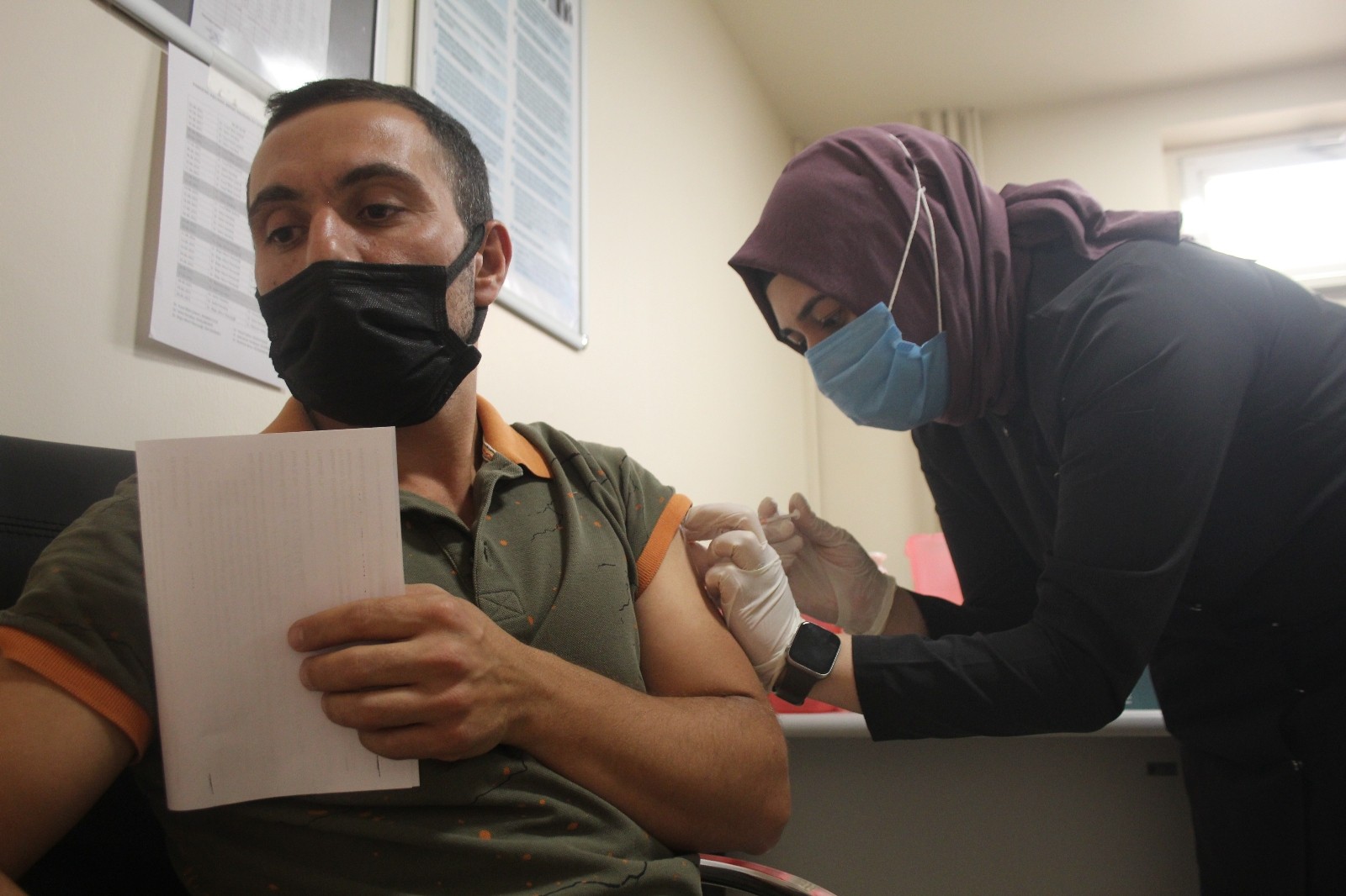 25 yaş üstü vatandaşlar aşı olmaya başladı