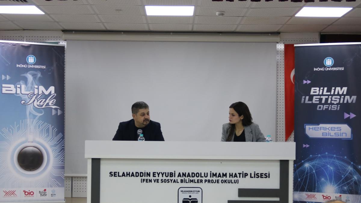 “Çocuklar ve Sosyal Medya” Söyleşisi Gerçekleştirildi