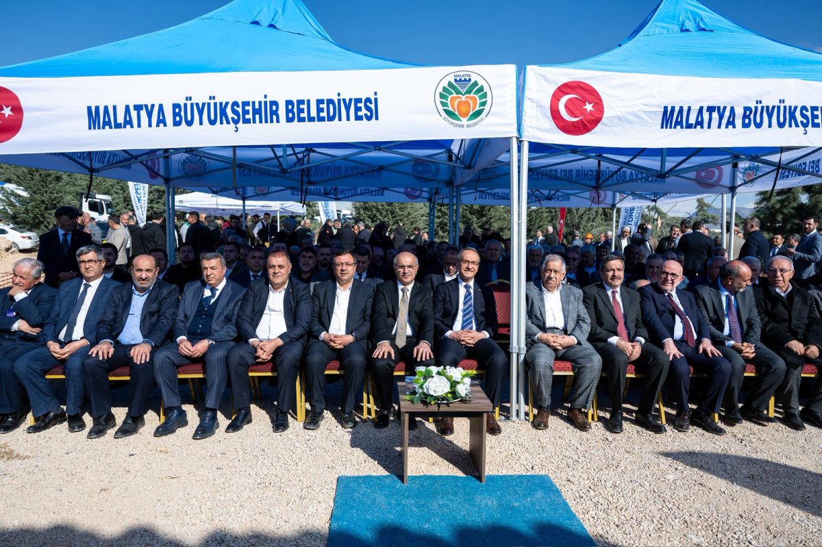 Şehir Mezarlığı İçindeki Karaca Camisi’nin Temel Atma Töreni Gerçekleştirildi