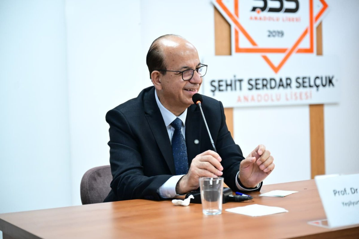 Başkan Geçit Öğrencilerle Buluştu: “Hedefiniz Olsun, Çok Çalışın”