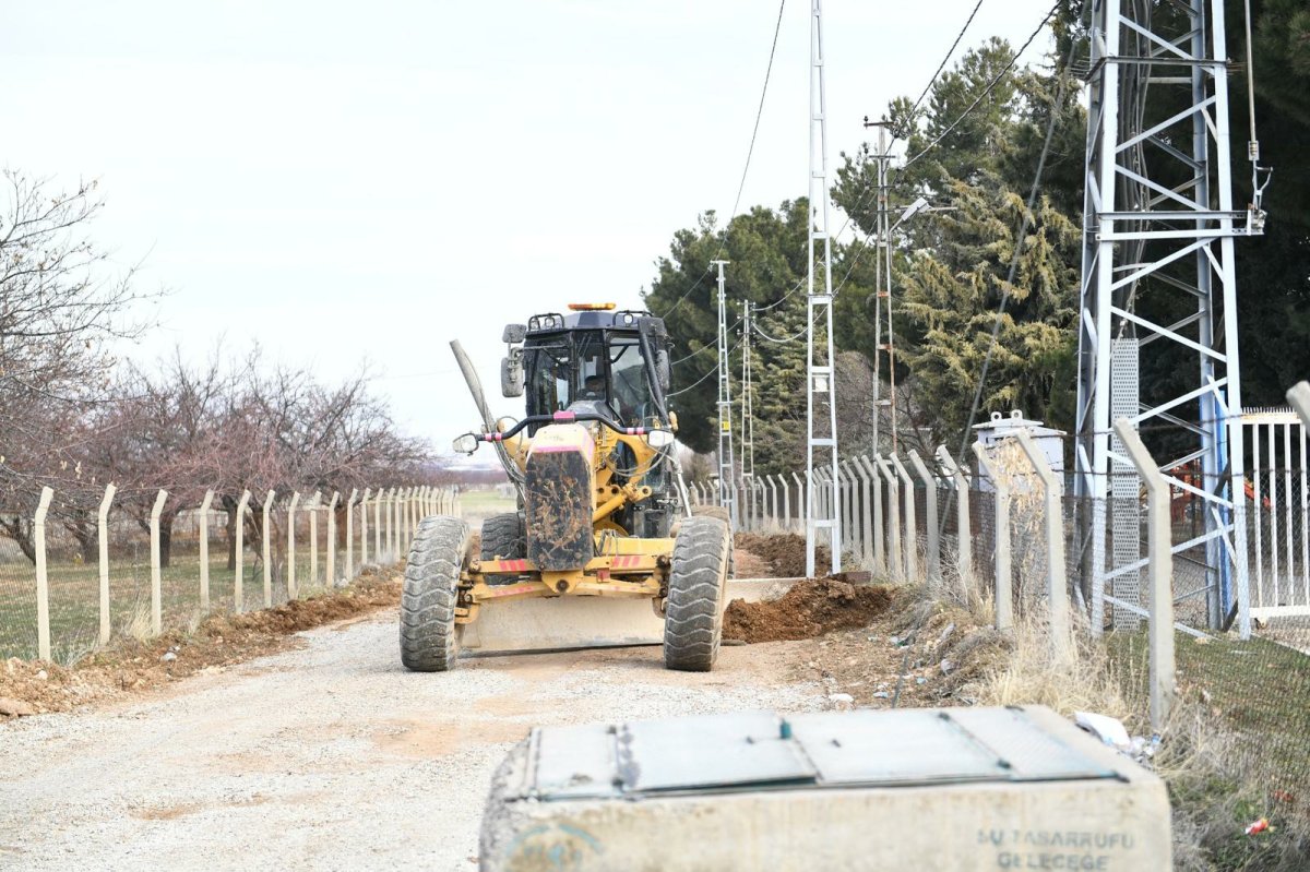 Yeşilyurt Belediyesi, Görgü Mahallesi’nde Yol Çalışmalarını Hızlandırdı