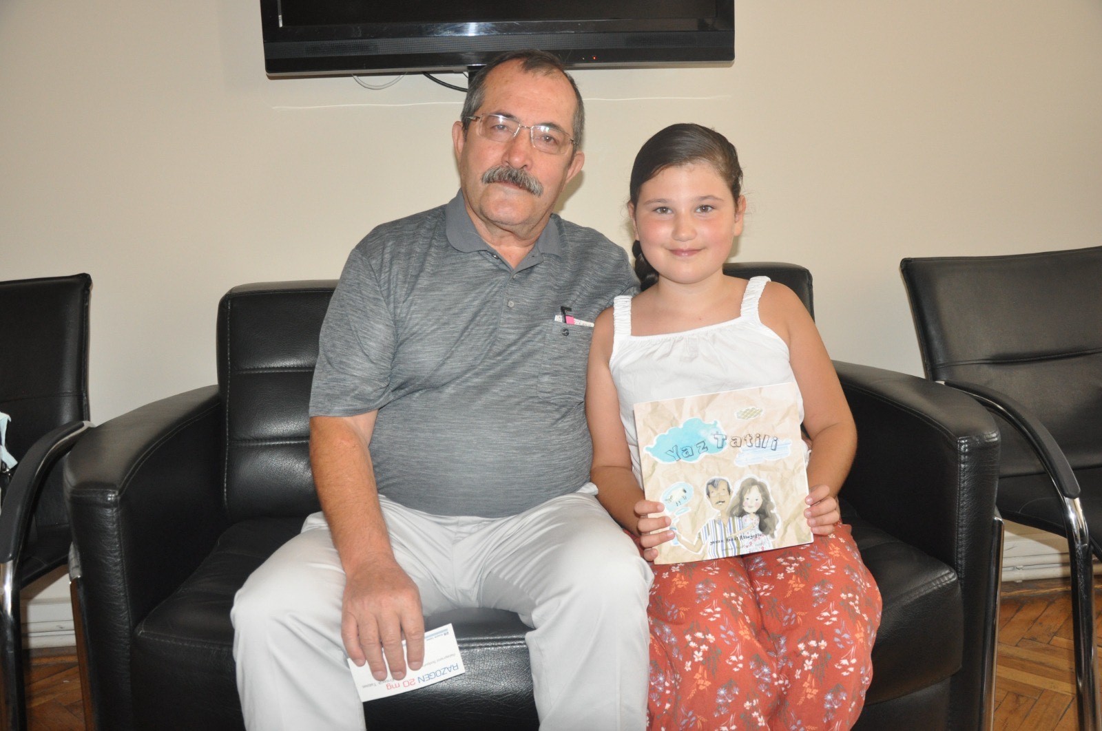 8 yaşında kitap yazdı