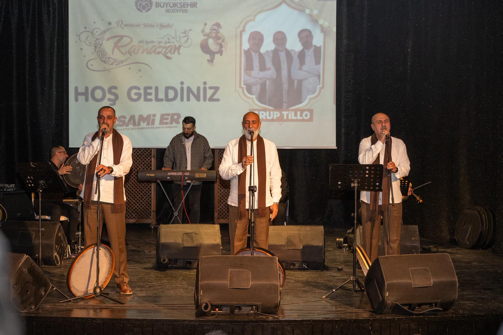 GRUP TİLLO KONSERİ YOĞUN İLGİ GÖRDÜ