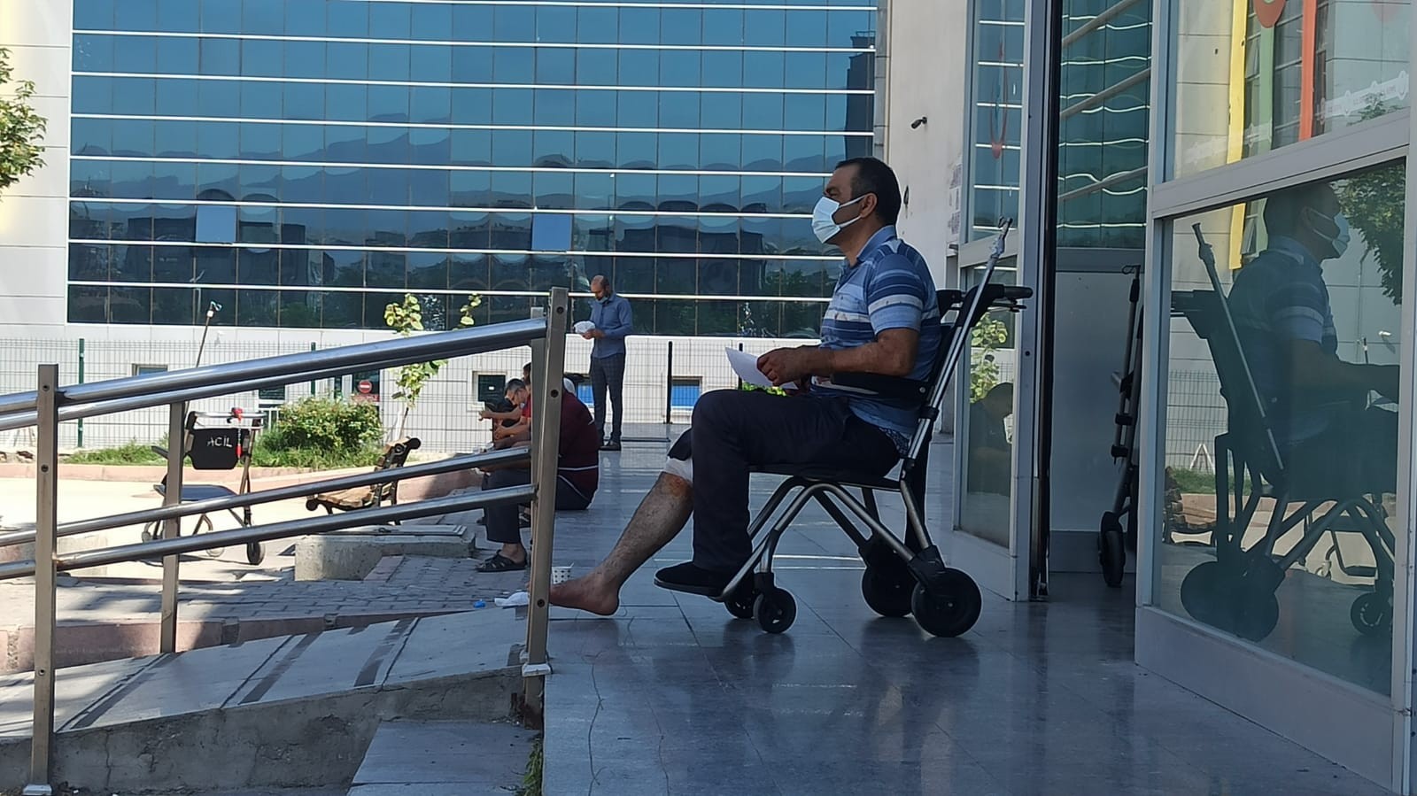 Acemi kasaplar hastanelere akın etti