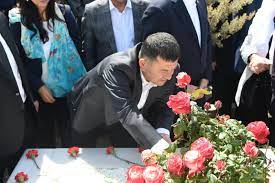 Ağbaba," Aslanoğlu'nu Özlemle Anıyoruz"