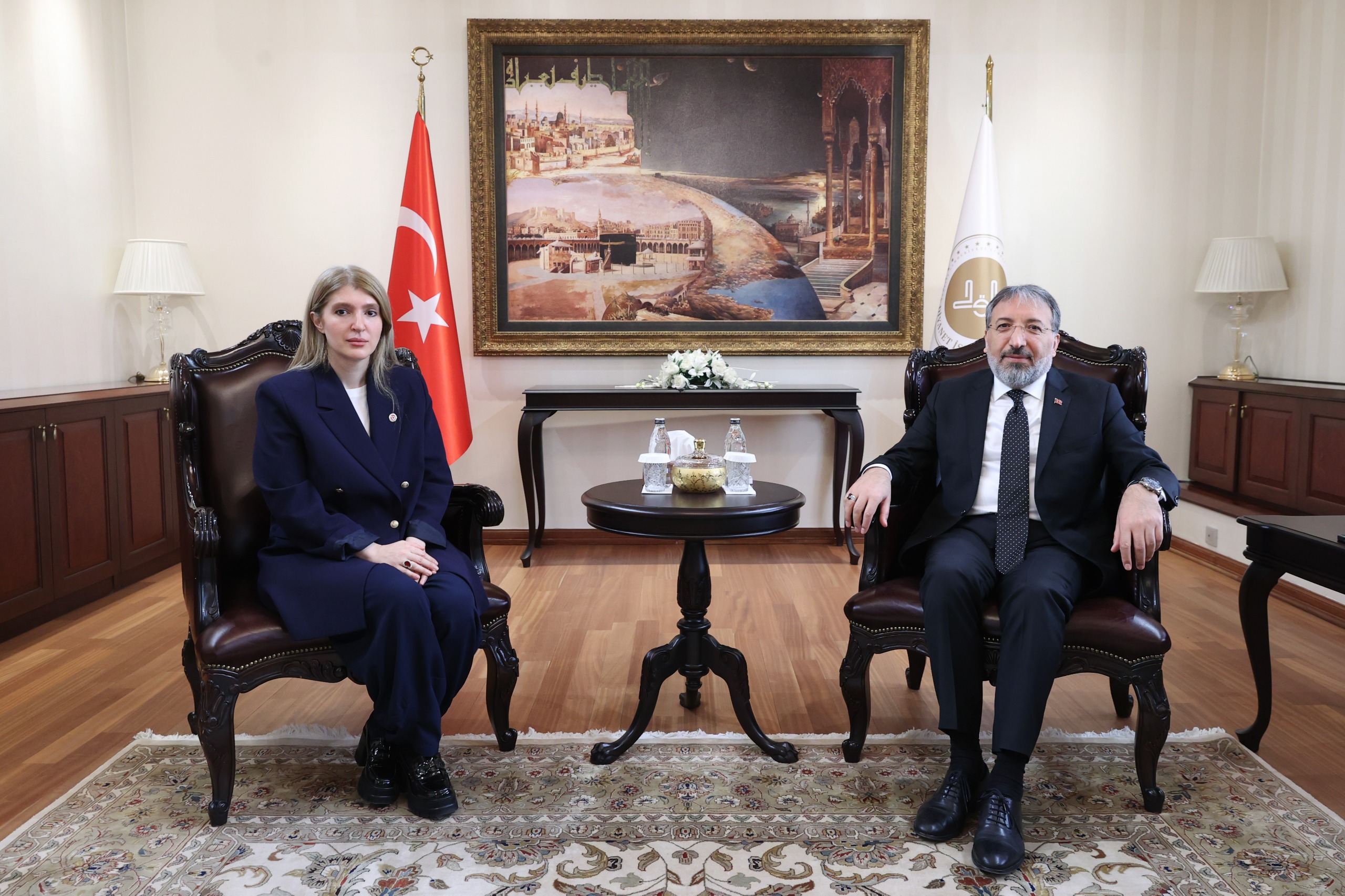 AK Parti Malatya Milletvekili İnanç Siraç Kara Ölmeztoprak, Diyanet İşleri Başkanı Prof. Dr. Safi Arpaguş’u ziyaret etti