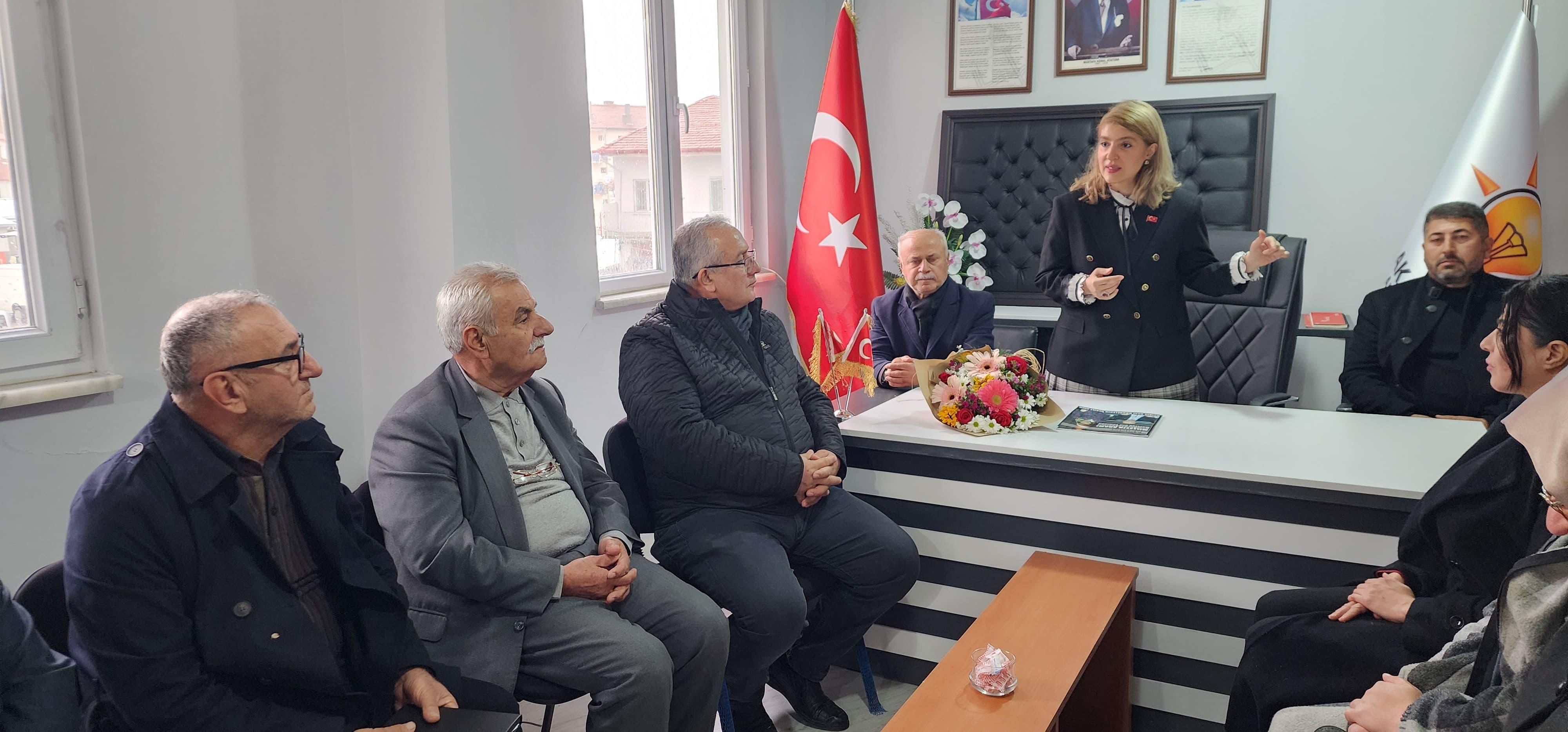 “AKÇADAĞ’DA Kİ ÇALIŞMALARI TAKİP EDİYOR, SORUNLARIN ÇÖZÜMÜ İÇİN GAYRET GÖSTERİYORUZ”