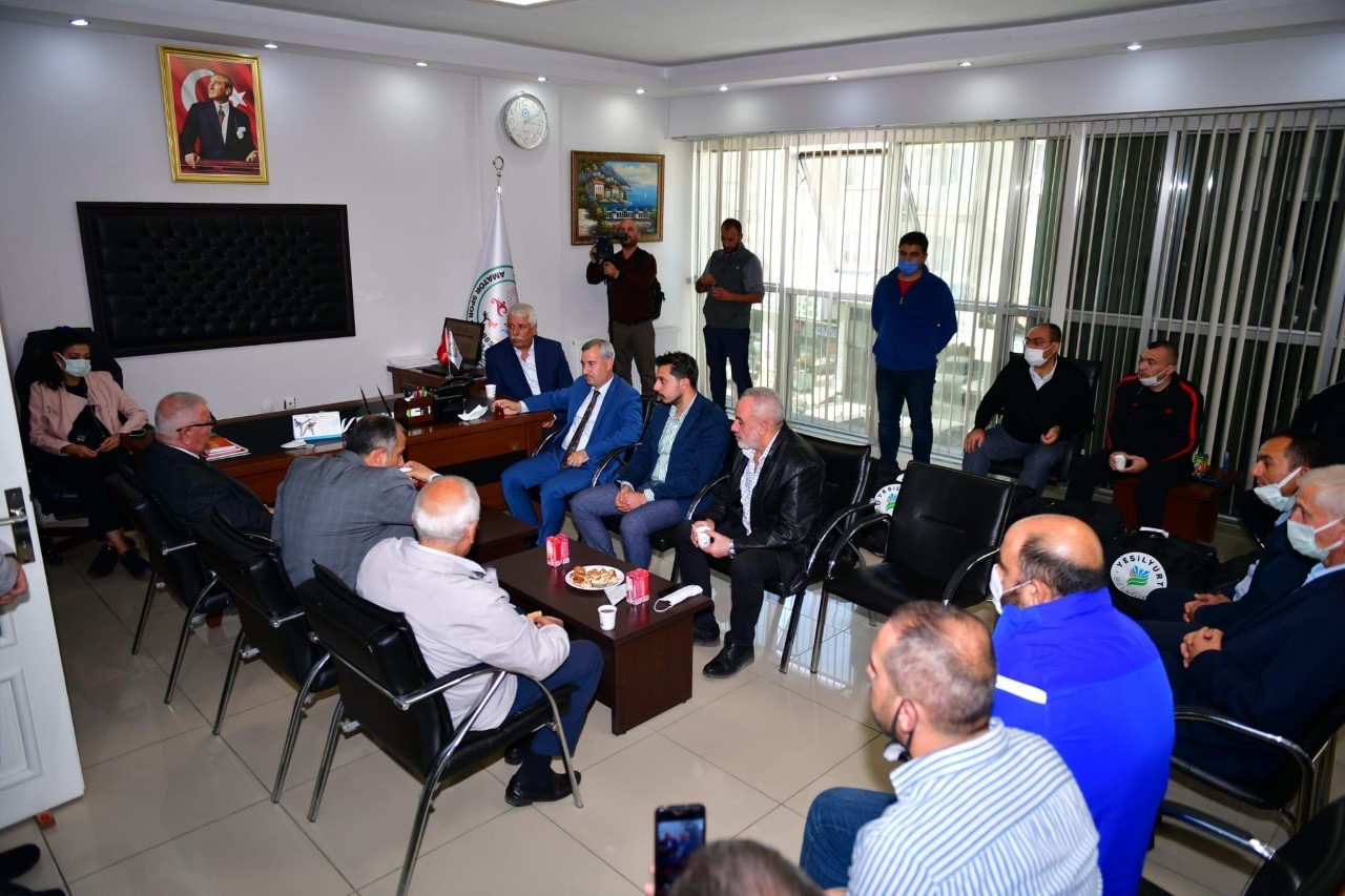 Amatör spor kulüplerine eşofman desteği