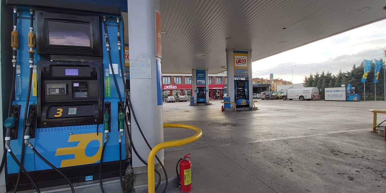 Araç Sahiplerine Kötü Haber "Benzine Zam Geldi"