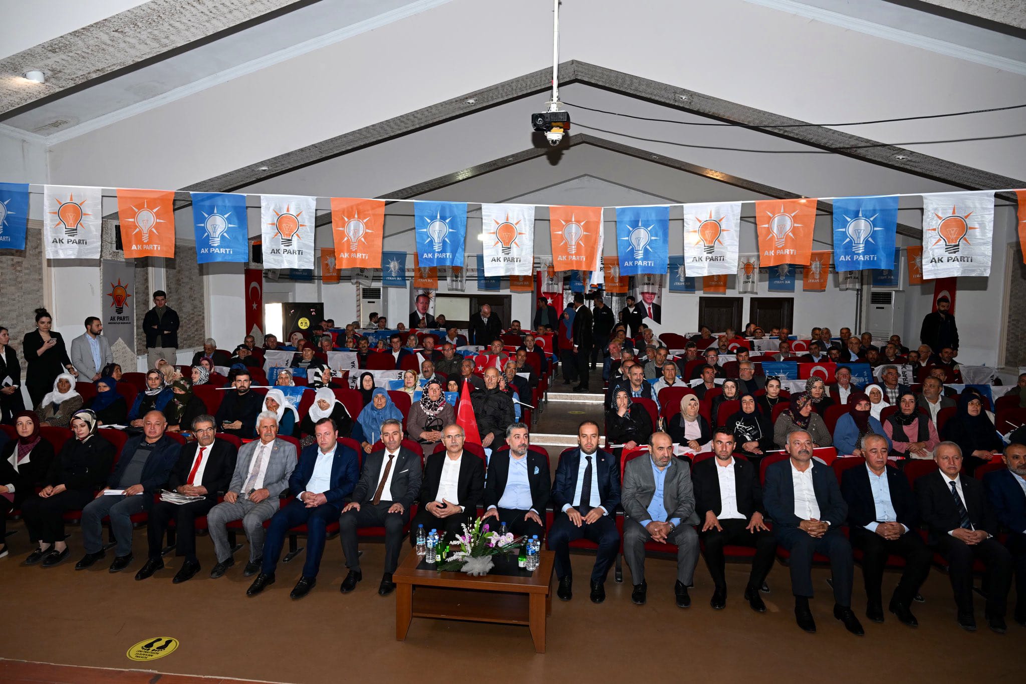 Arguvan’ı Ziyaret Eden Başkan Er, “MÜSAMAHAKÂR DURUŞU İLE ARGUVAN’IN BİZLERDE ÇOK ÖNEMLİ BİR YERİ VAR”