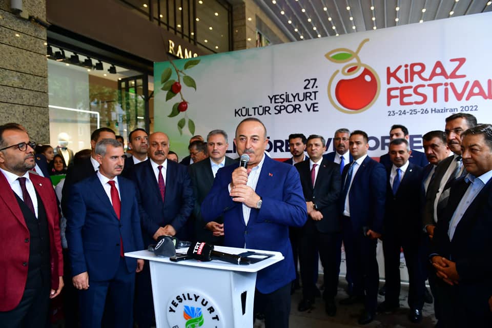 Bakan Çavuşoğlu 27. Yesilyurt Kültür, Spor ve Kiraz Festivalinin Açılış  Törenine Katıldı