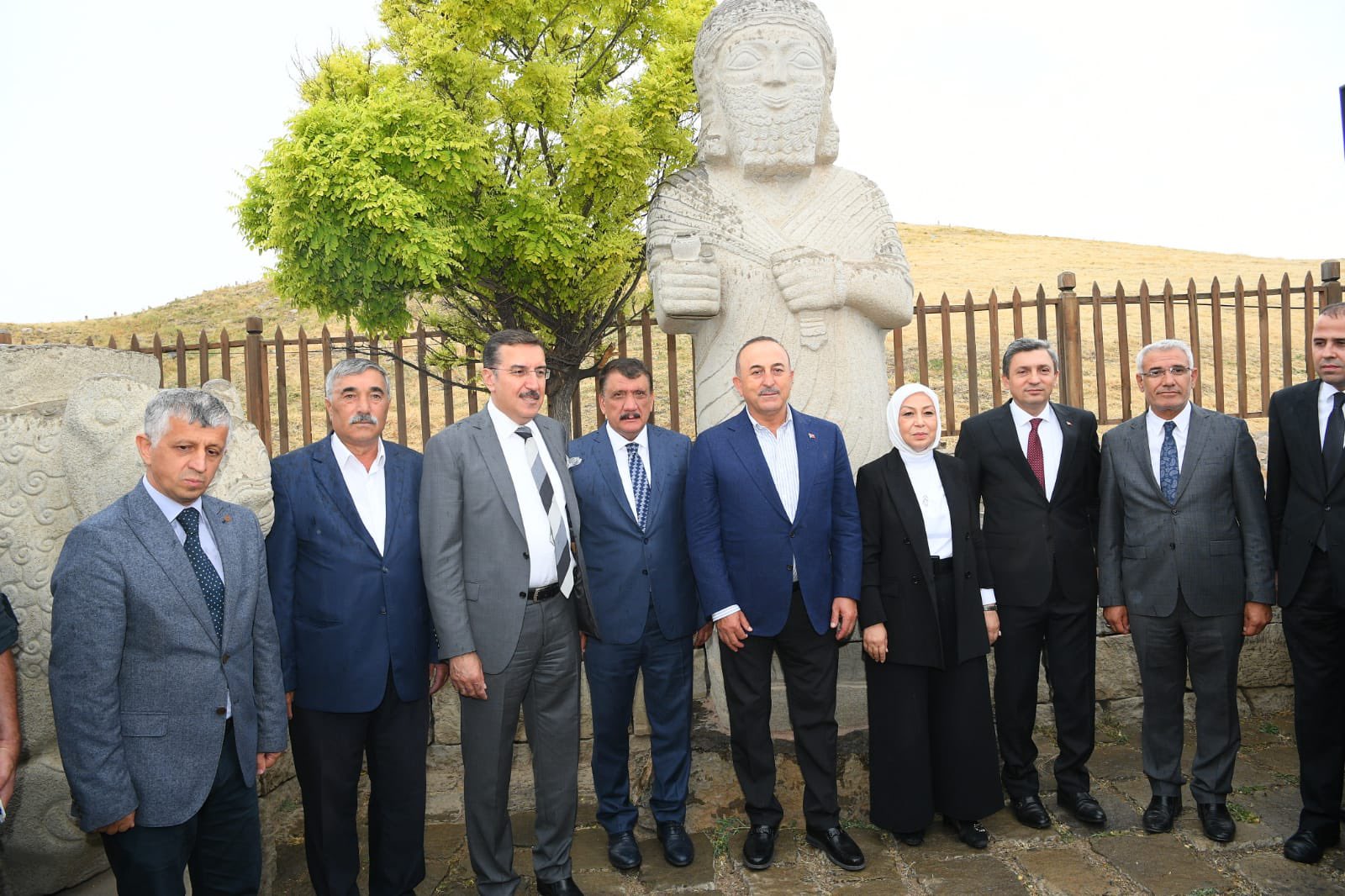 Bakan Çavuşoğlu, Kent Müzesi ve Arslantepe Höyüğü’nü Gezdi