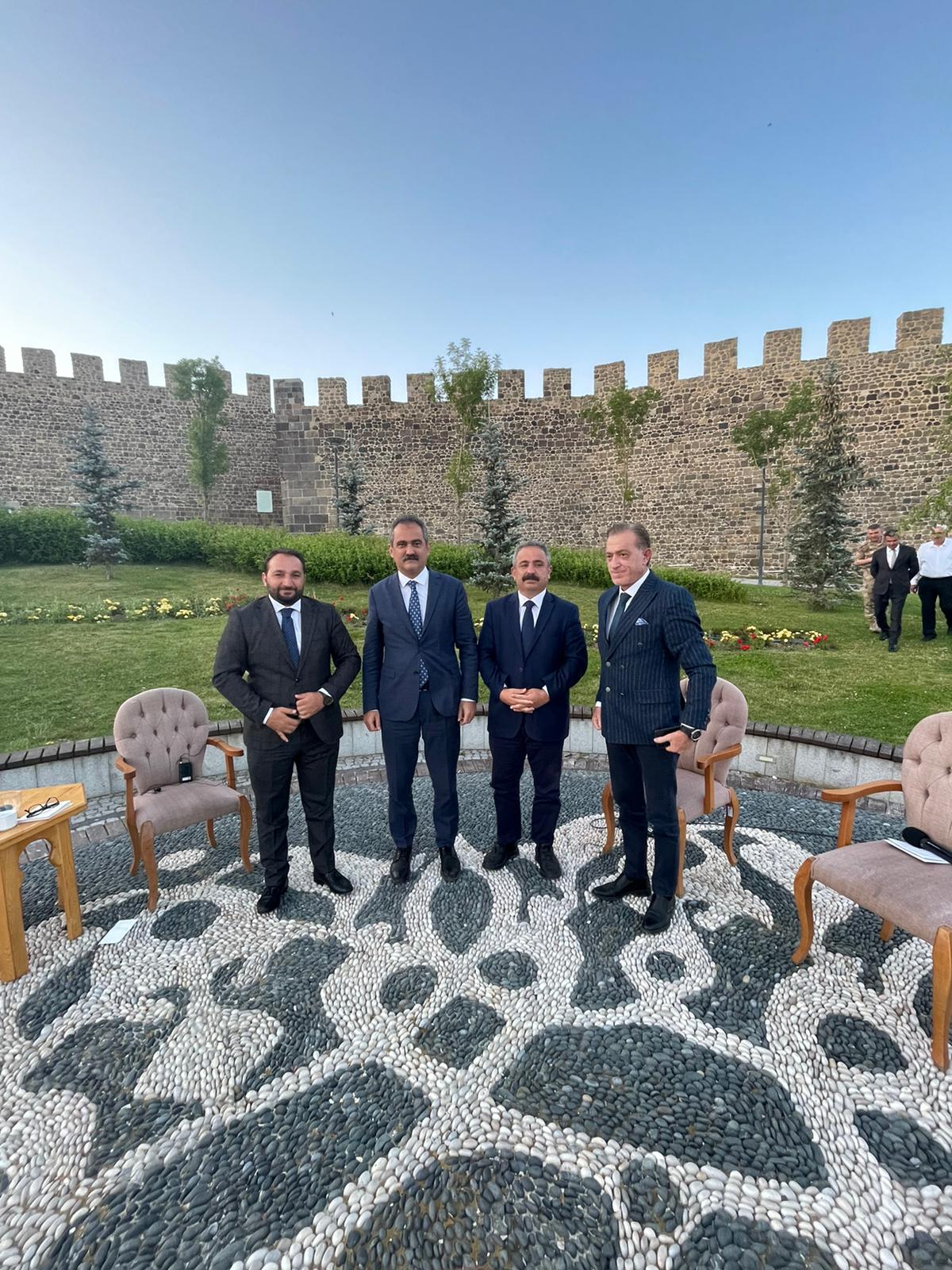 Bakan Özer, "İllerde Yapılan LGS Başarı Sıralamalarına Ben İnanmıyorum"