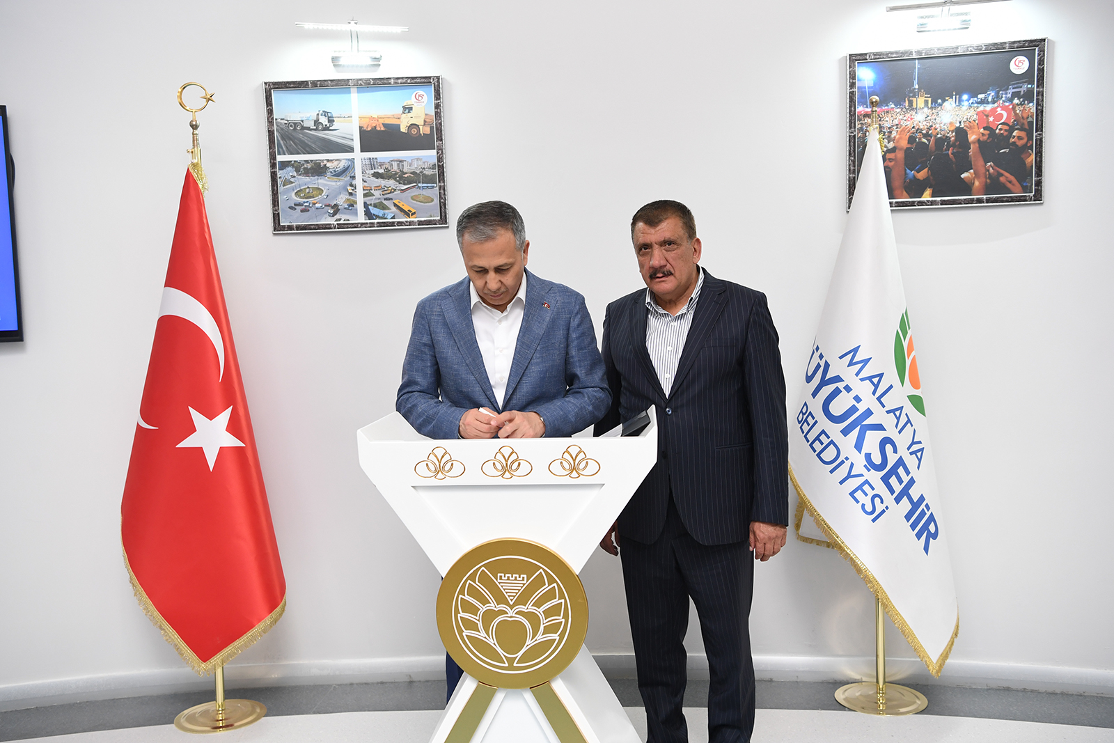 Bakan Yerlikaya'dan Başka Gürkan'a Ziyaret