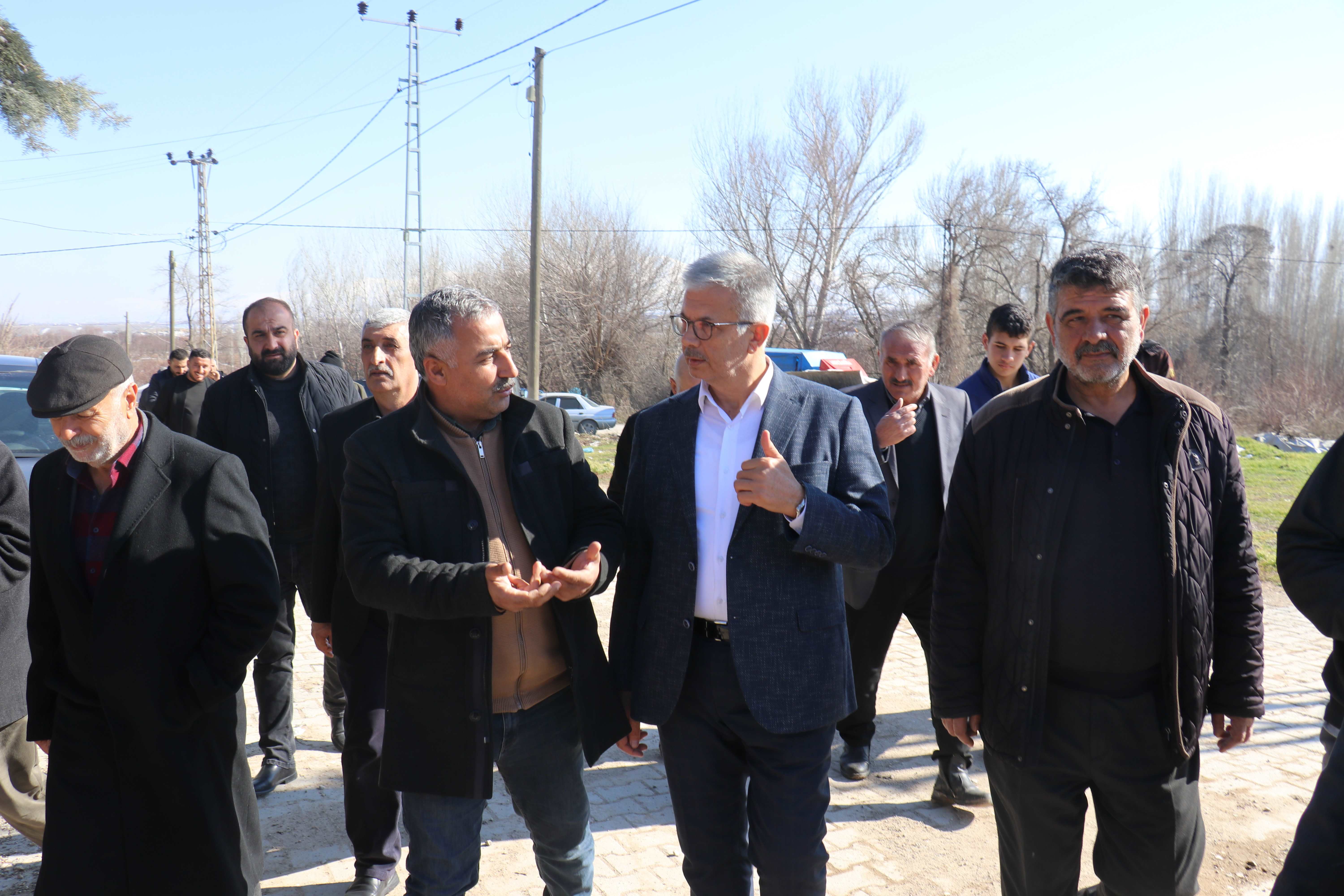 Başkan Adayı Gezer vatandaşları dinledi