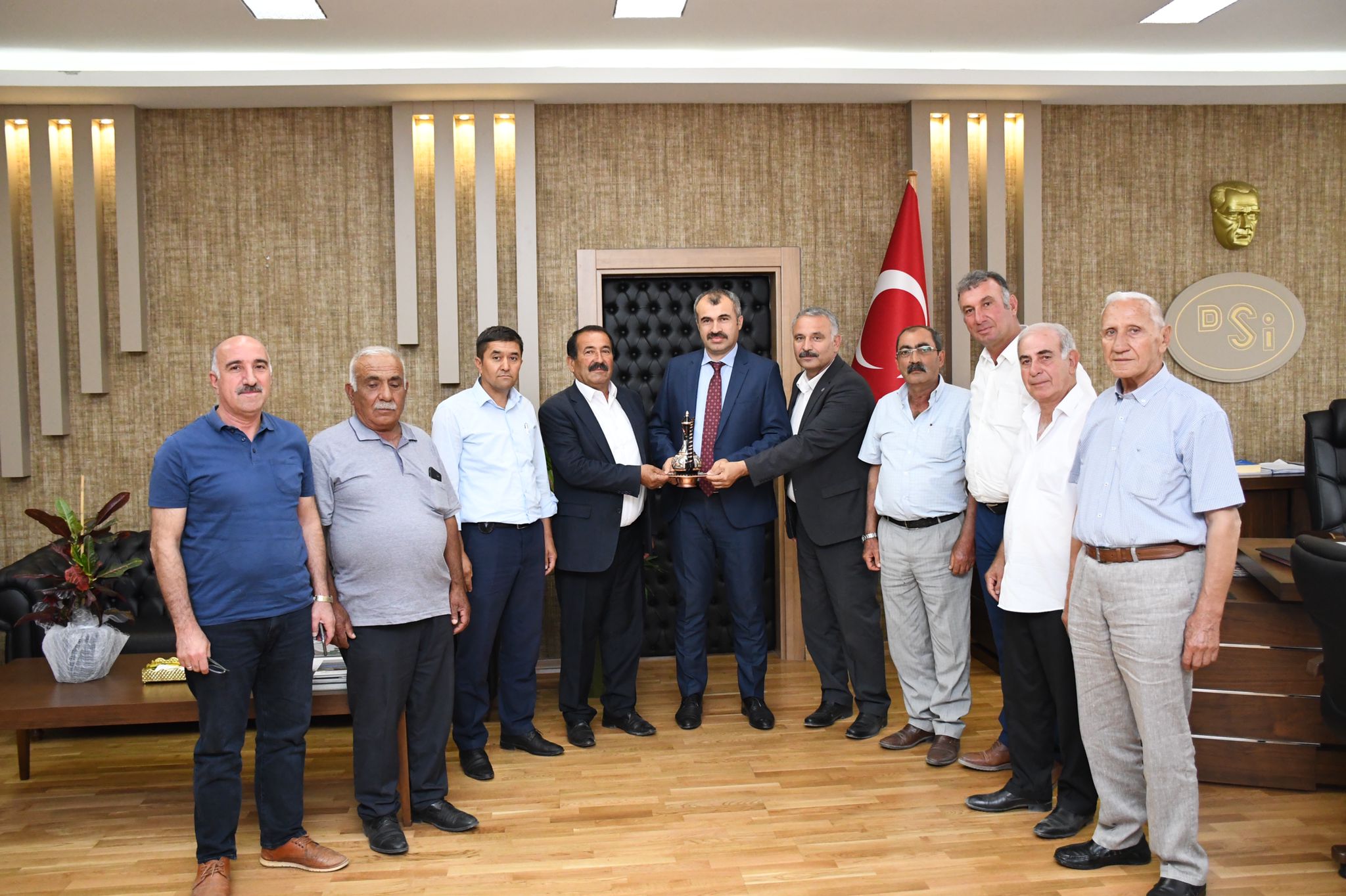 Başkan Boyraz'dan Akyürek'e Hayırlı Olsun Ziyareti