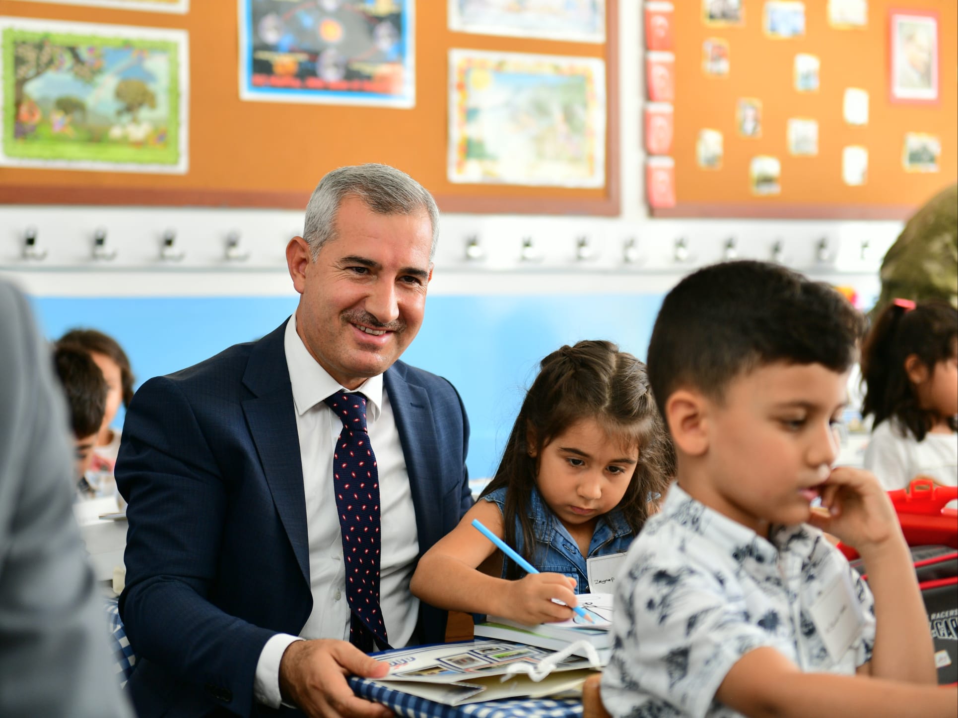 Başkan Çınar Çocukların İlk Gün Heyecanına Ortak Oldu