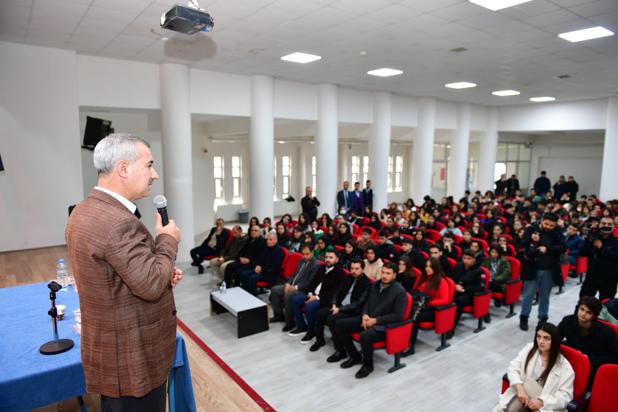 Başkan Çınar'dan Öğrencilere Önemli Tavsiyeler