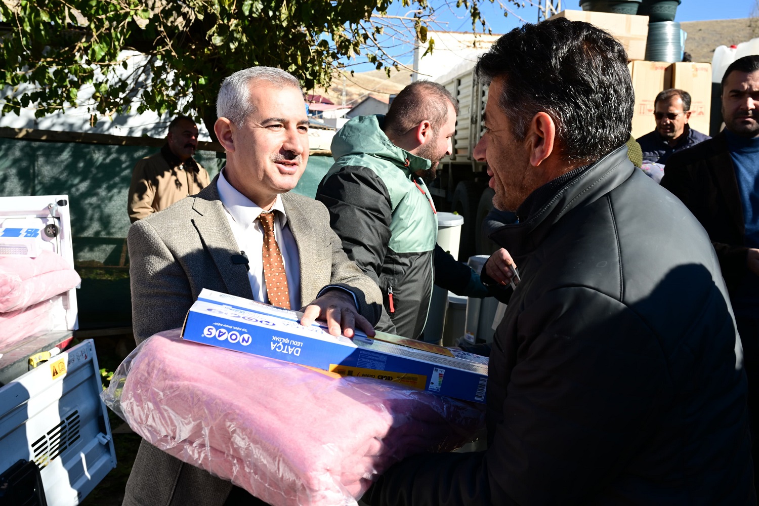 Başkan Çınar, “Depremzede Ailelerimizin Her Zaman Yanındayız"