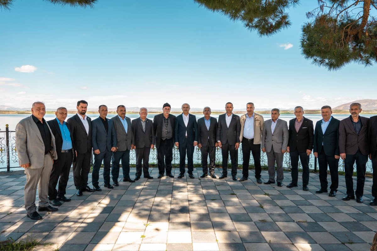 Eskimalatya'da Muhtarlarla Bir Araya Gelen Başkan Er:  "MALATYA'YI SU SPORLARI İLE BULUŞTURACAĞIZ"