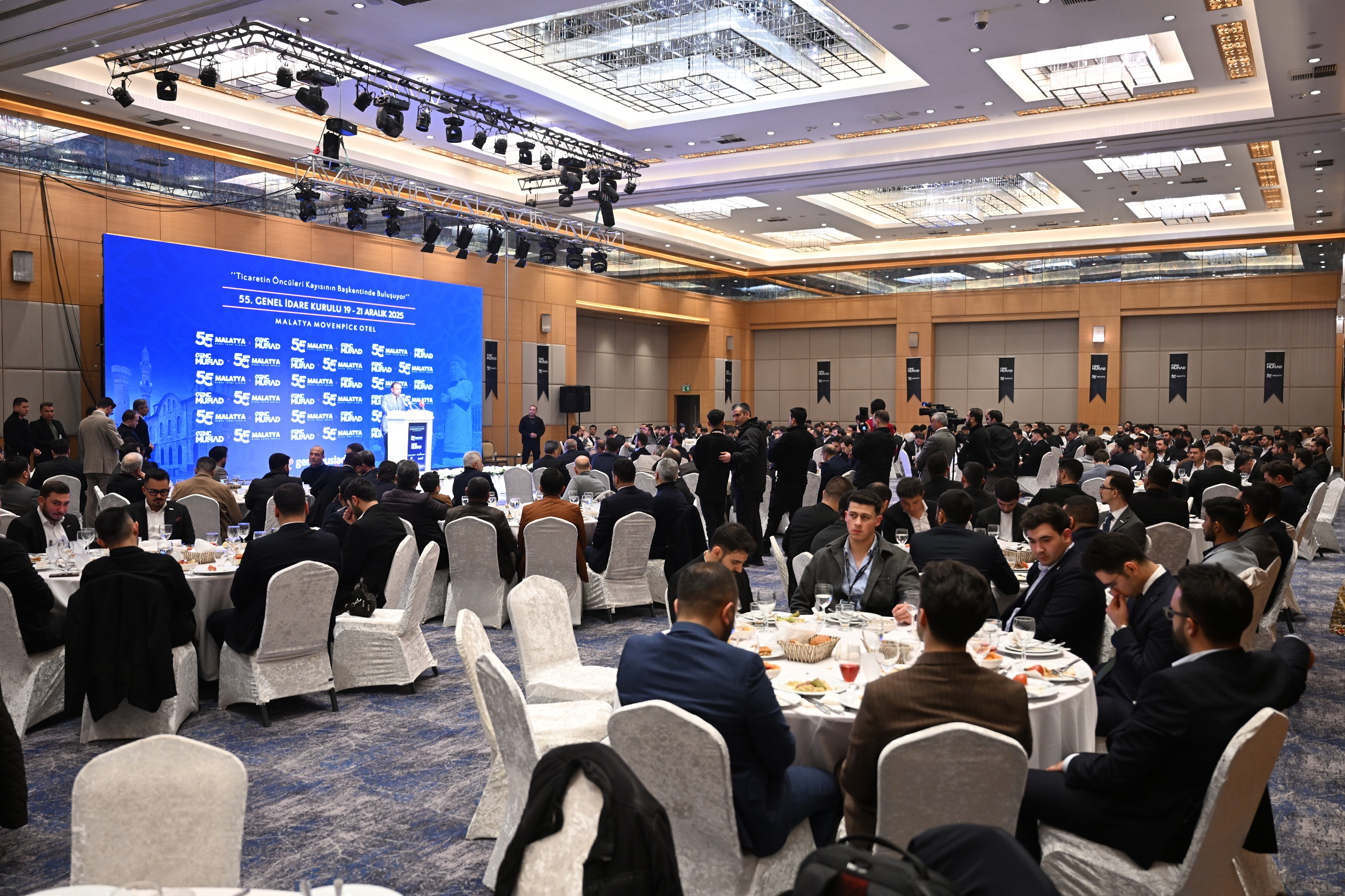 BAŞKAN ER: “MALATYA’DA BİR HEYECAN VE HAREKETLİLİK VAR”