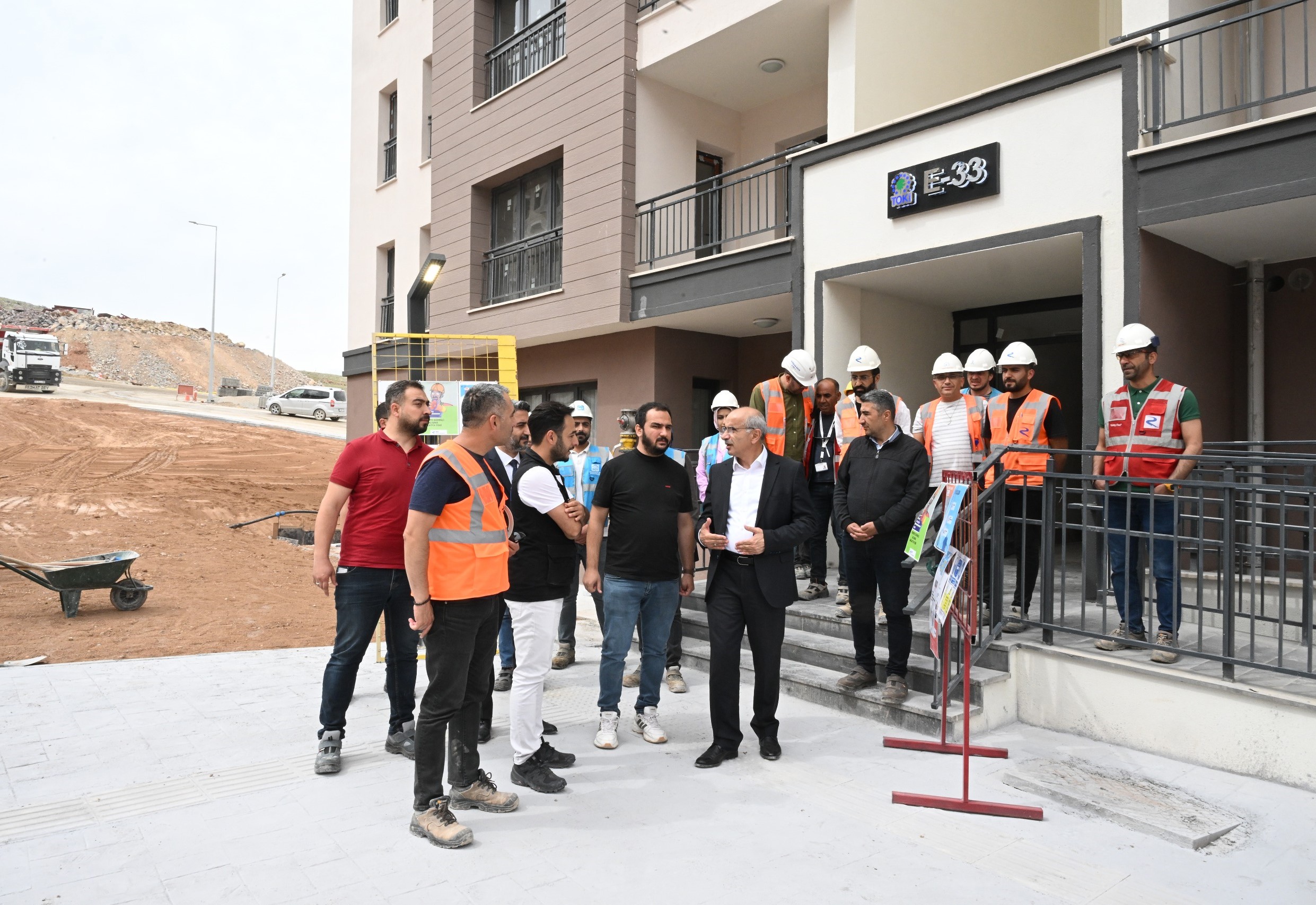 Başkan Er, "Modern Yaşam Alanları Oluşturuluyor"