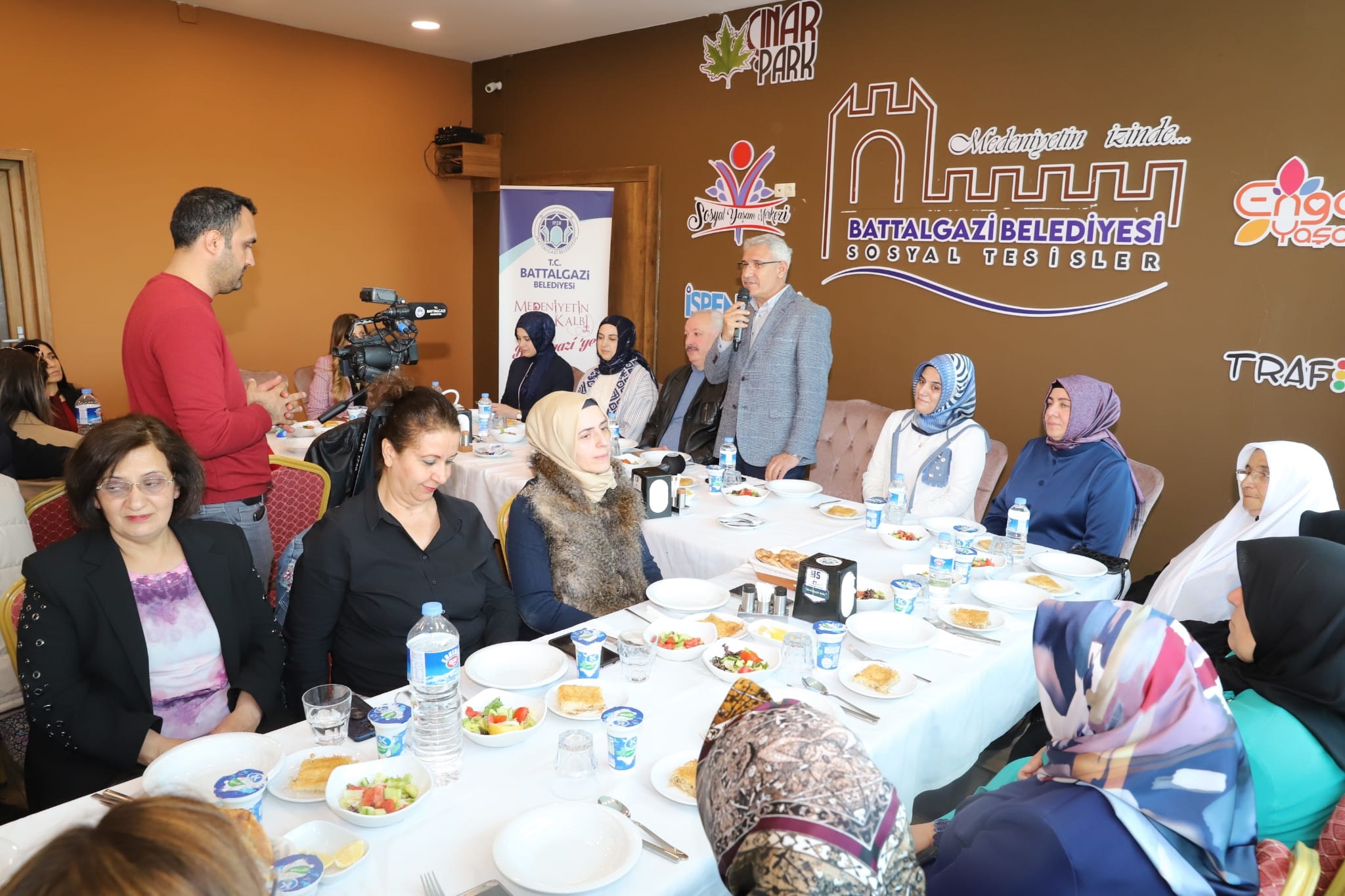 Başkan Güder Battalgazili Annelerle Buluştu