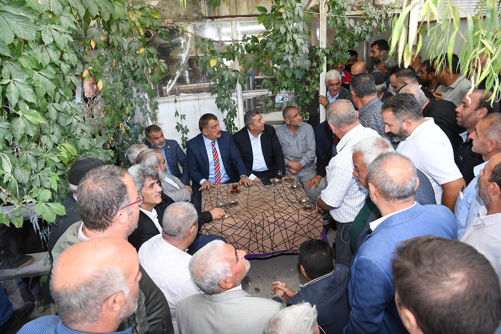 Başkan Gürkan'dan Buğday Pazarı Esnafına Kira Müjdesi