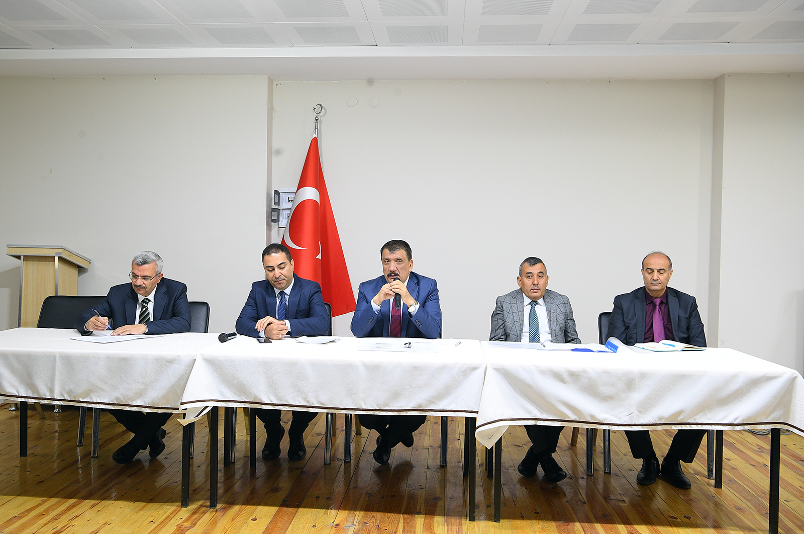 Başkan Gürkan Doğanyol İlçesinde Muhtarlarla Bir Araya Geldi