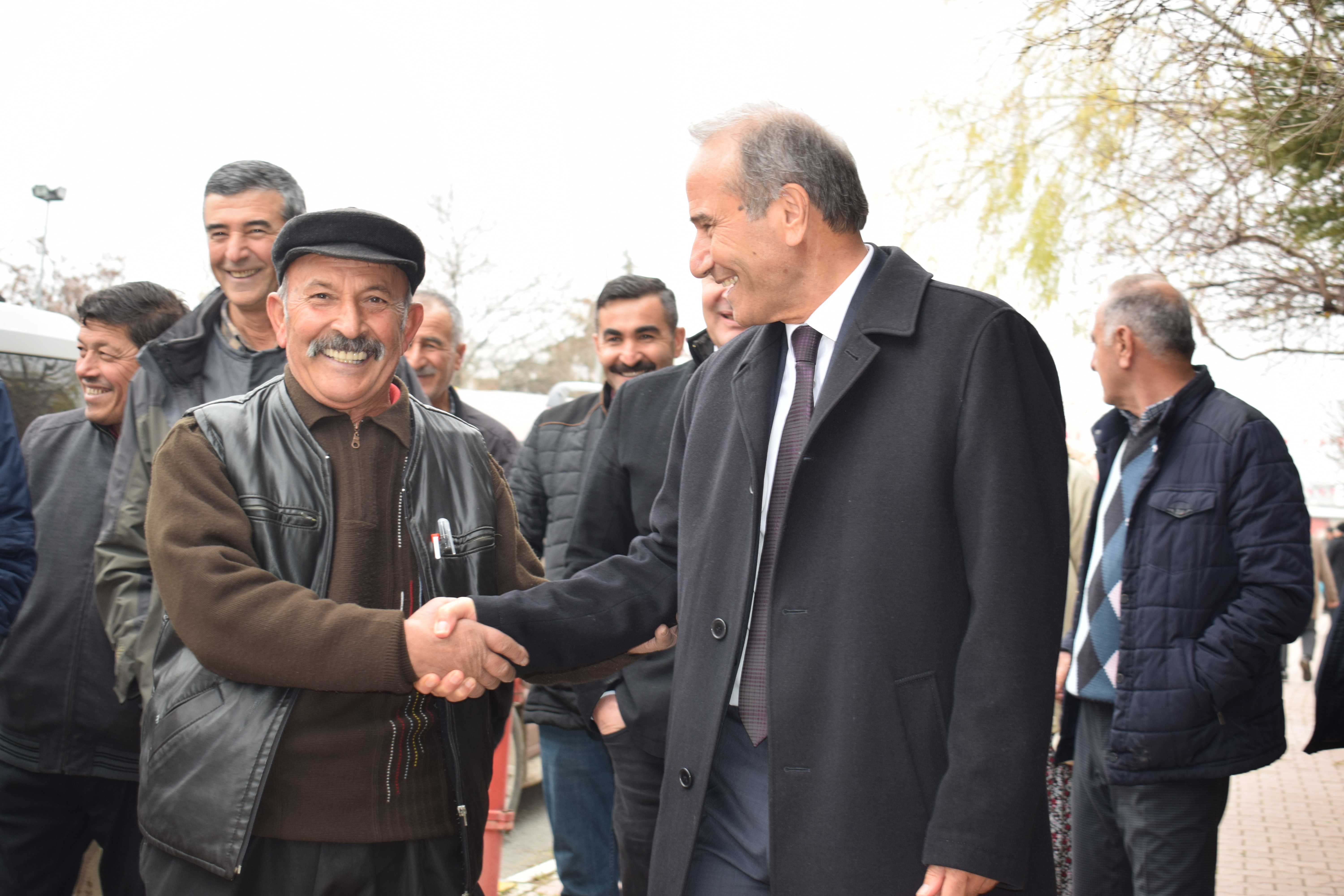 Başkan Kızıldaş Esnaf ve Vatandaşlarla Bir Araya Geldi