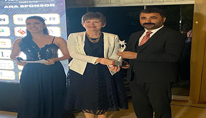 Başkan Samanlı Yılın En İyi İl Başkanı Seçildi