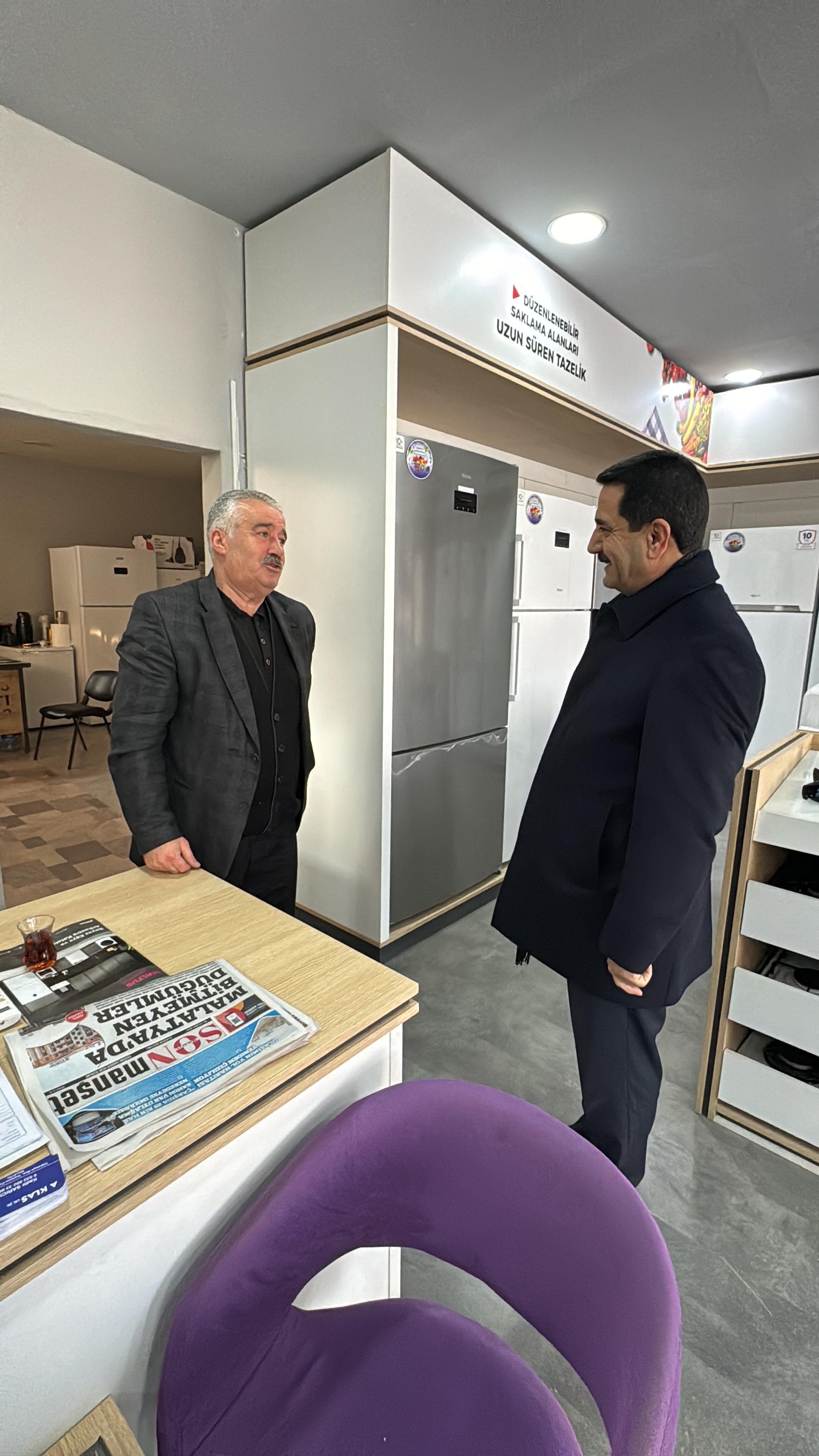 BAŞKAN TAŞKIN’DAN İNÖNÜ CADDESİ ESNAFINA ZİYARET