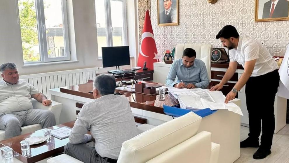 Başkan Ulutaş'tan Akçadağ Sağlık Yatırımına Destek..