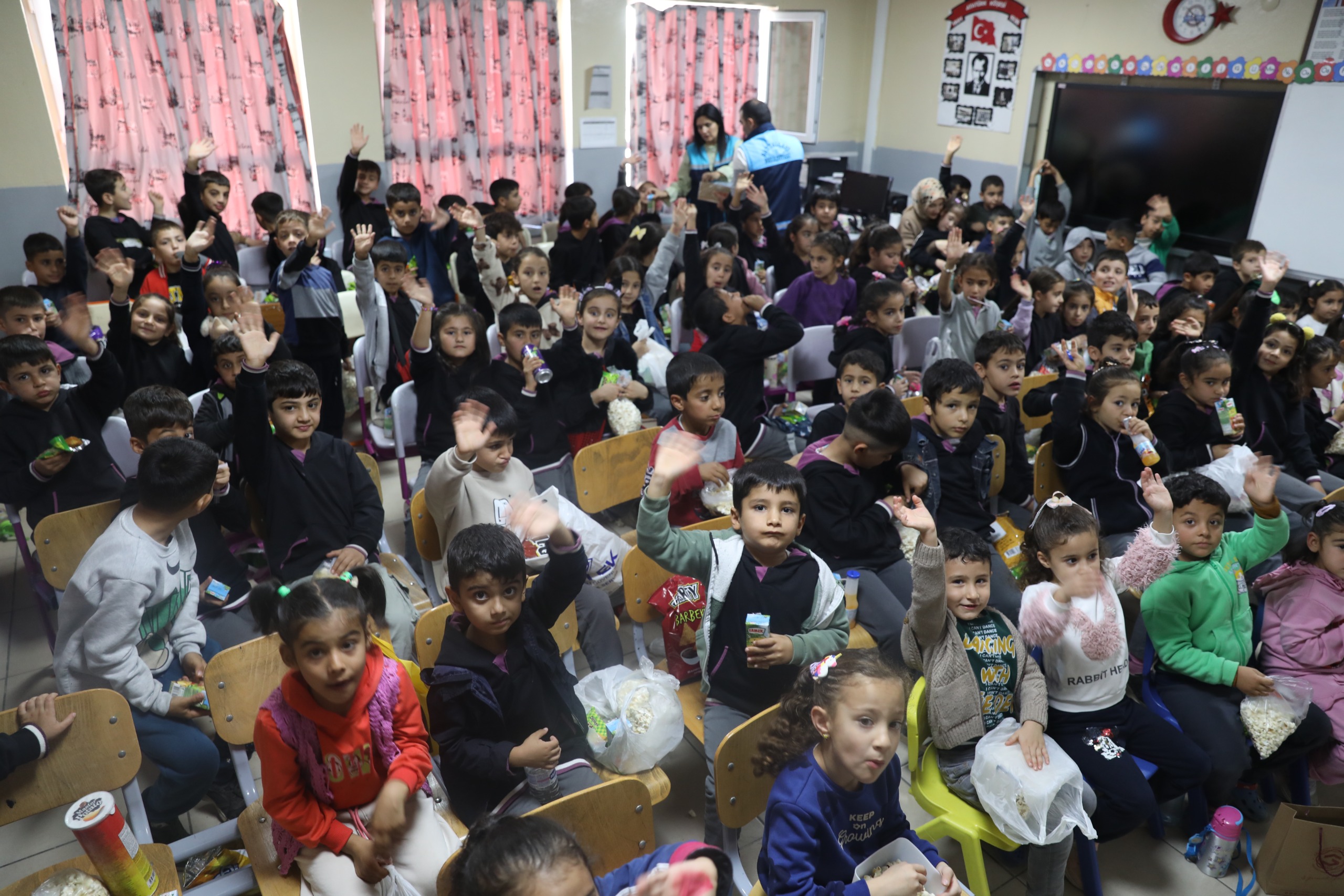 BATTALGAZİ BELEDİYESİ ÇOCUKLARI SİNEMAYLA BULUŞTURUYOR