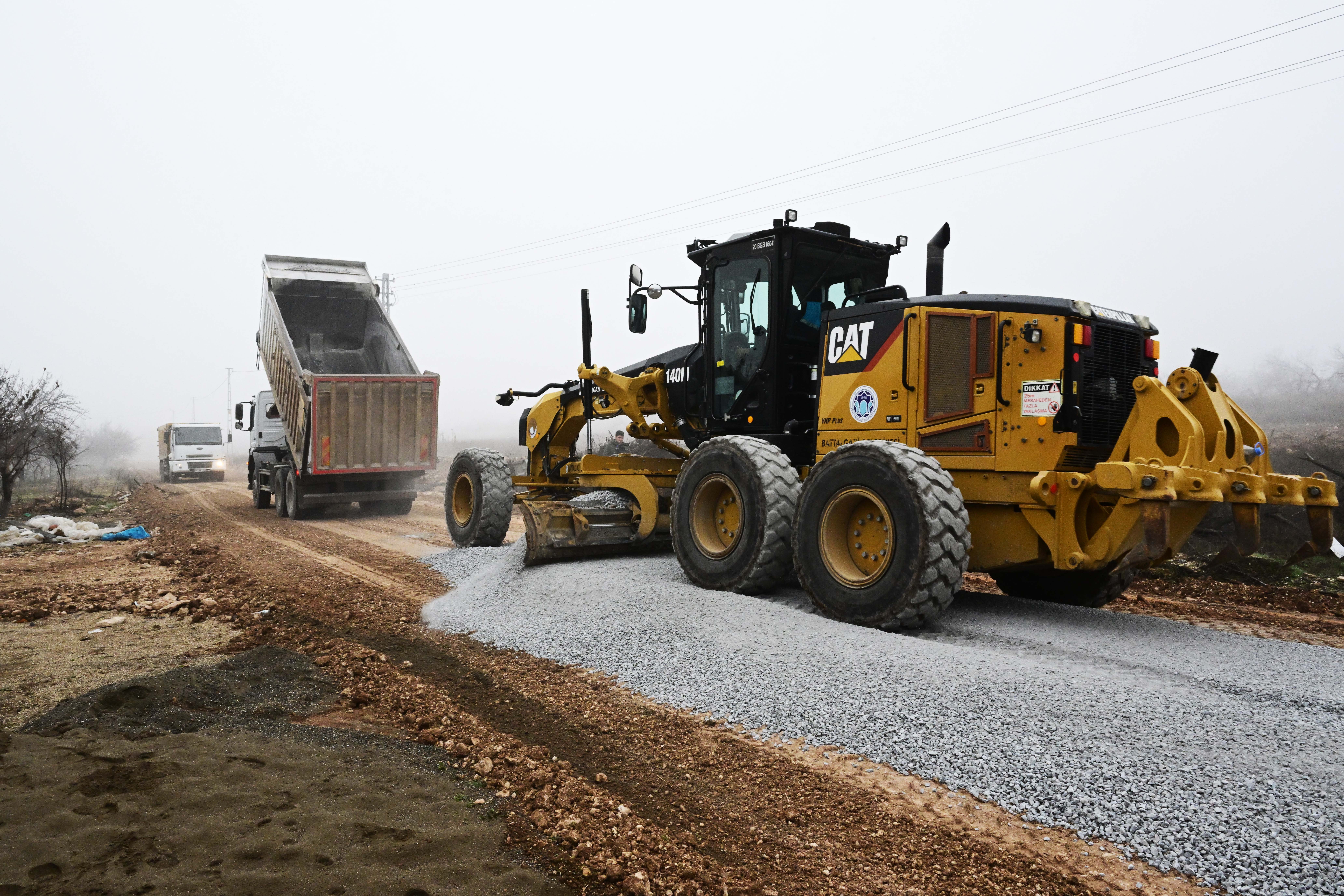 Battalgazi Belediyesi Yol Çalışmalarını Sürdürüyor