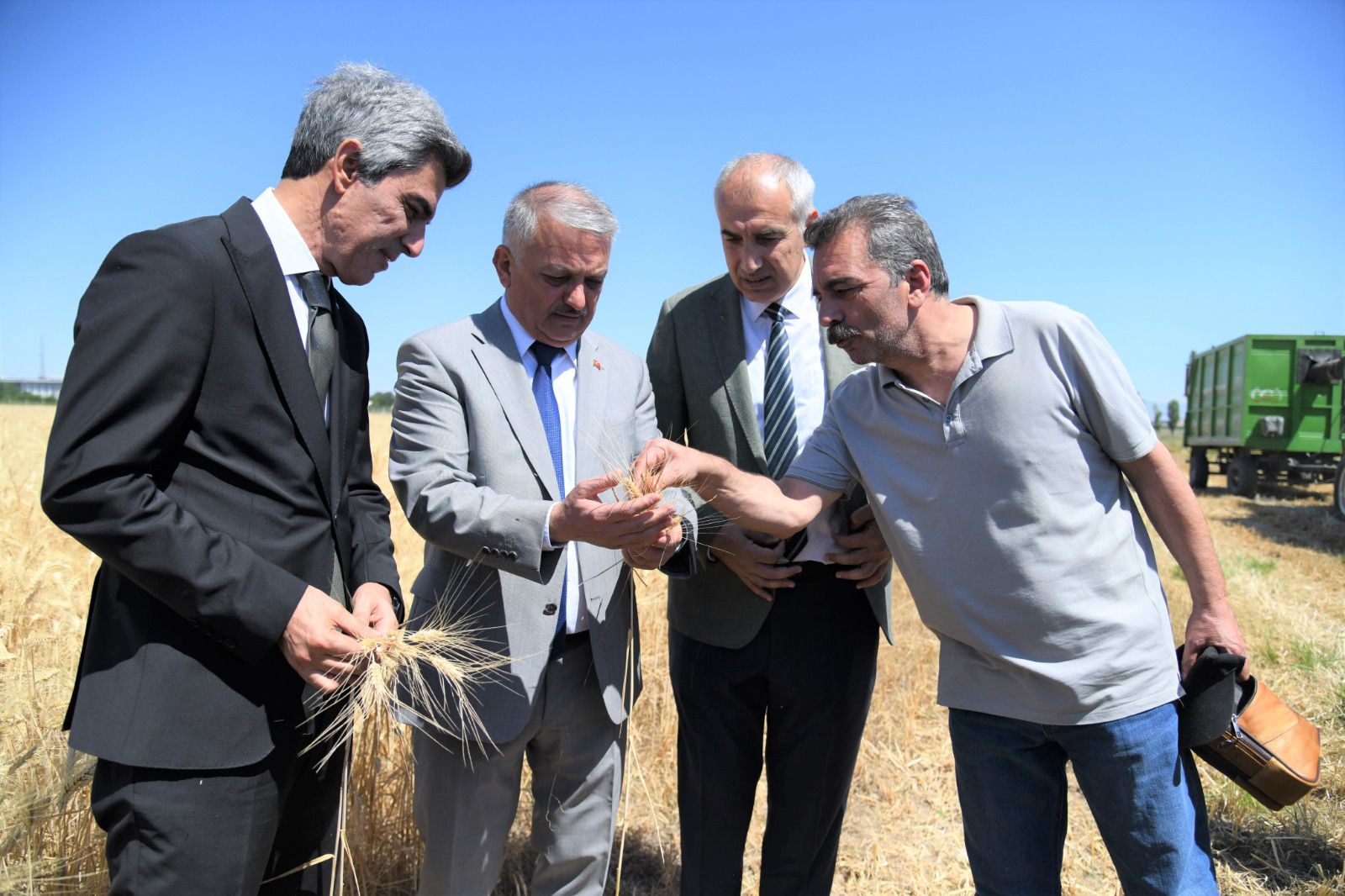 Battalgazi Ziraat Mesleki ve Teknik Anadolu Lisesi’nde Buğday Hasadı Yapıldı