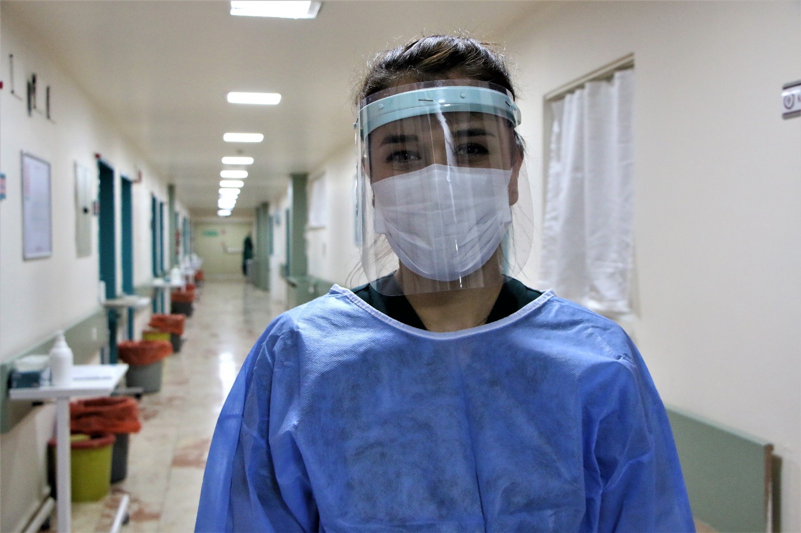 Bayramı hastanede geçiren sağlıkçılar anlattı, yüzler farklı talepler aynı dikkat