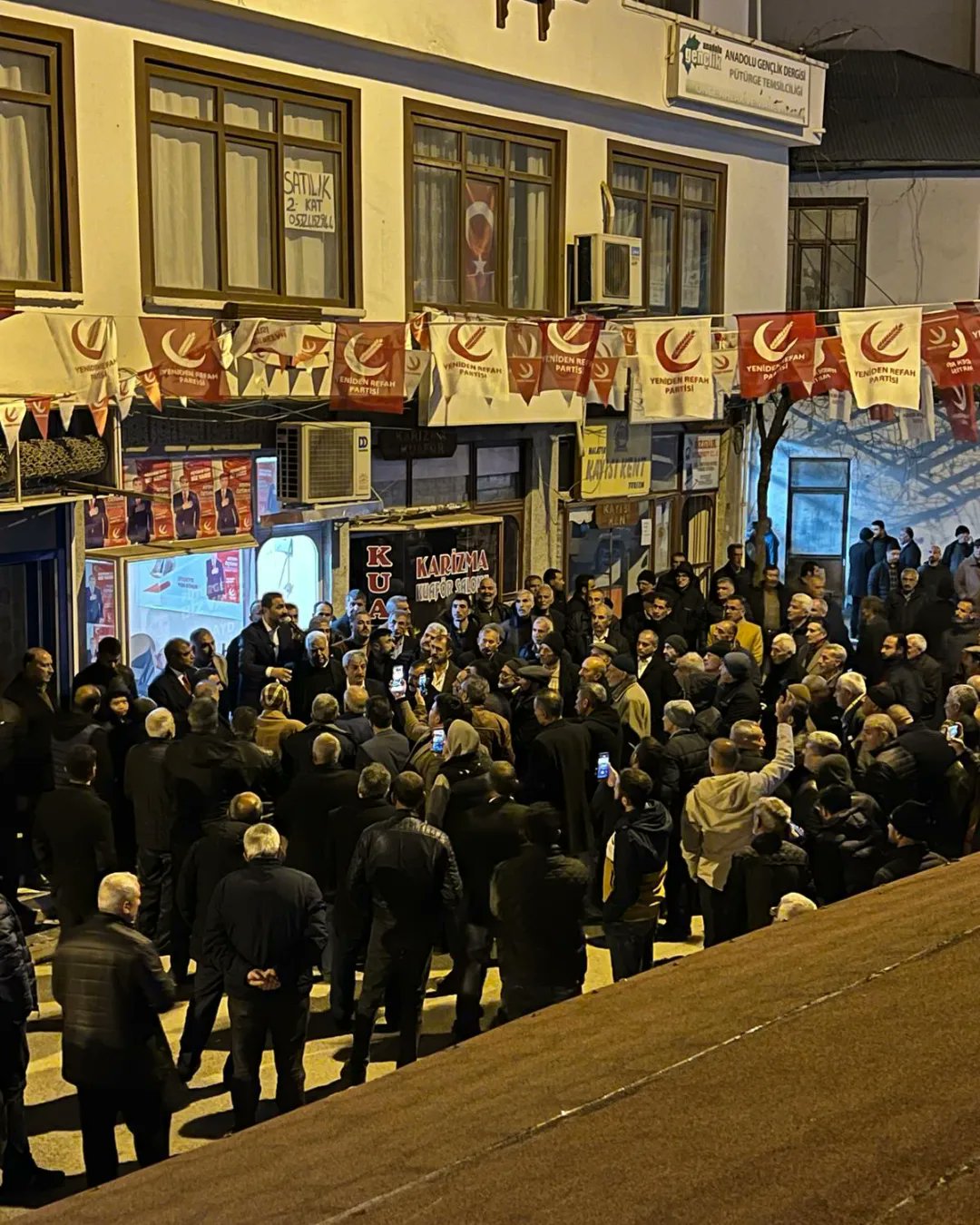 Bilal Yıldırım, "Malatyalılar Kötünün İyisine Mecbur Değil”