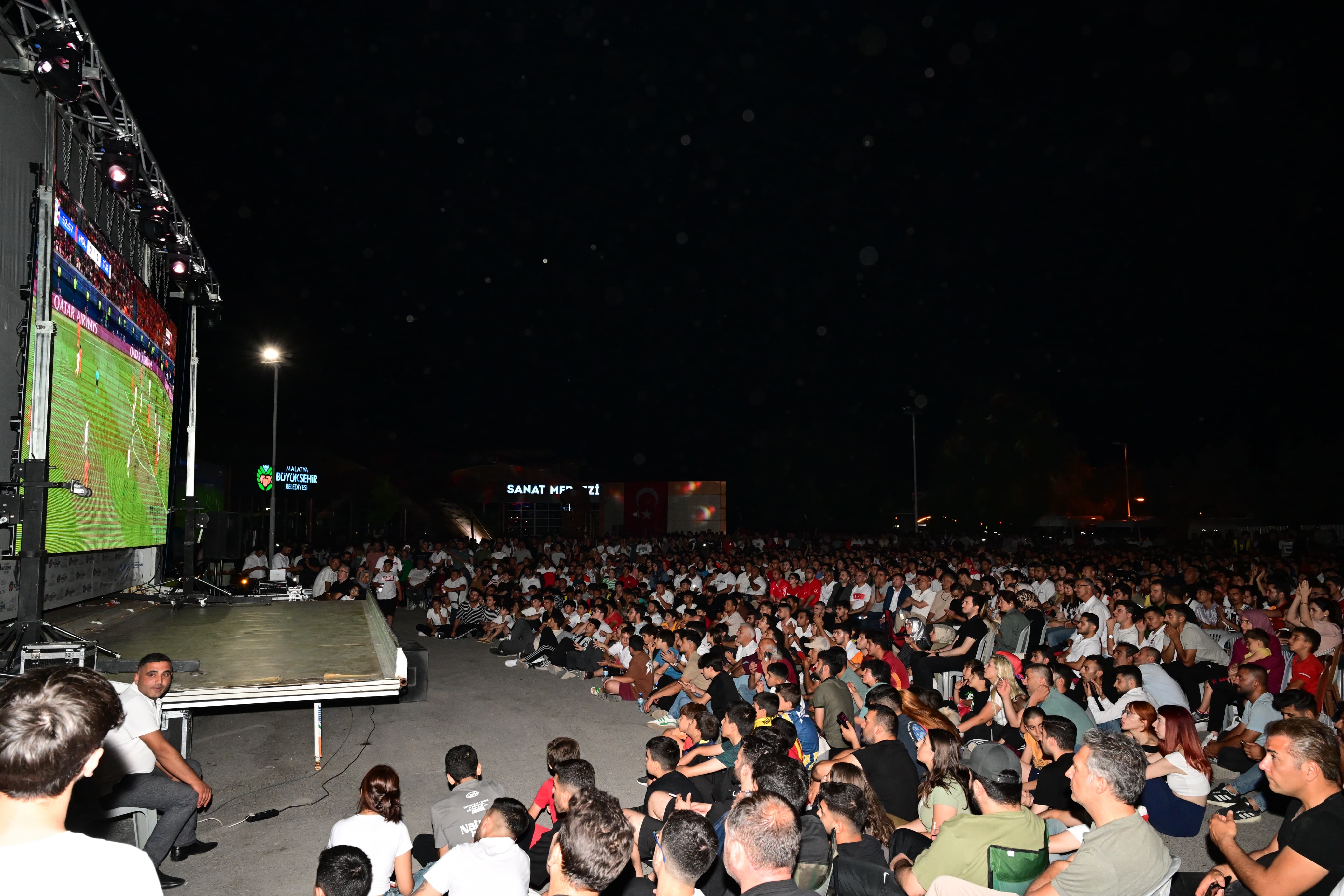 Binlerce Malatyalı Tek Yürek Oldu