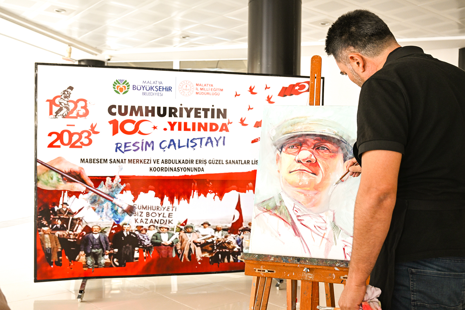 Büyükşehir Belediyesi Cumhuriyetin 100. Yılını Etkinliklerle Kutluyor