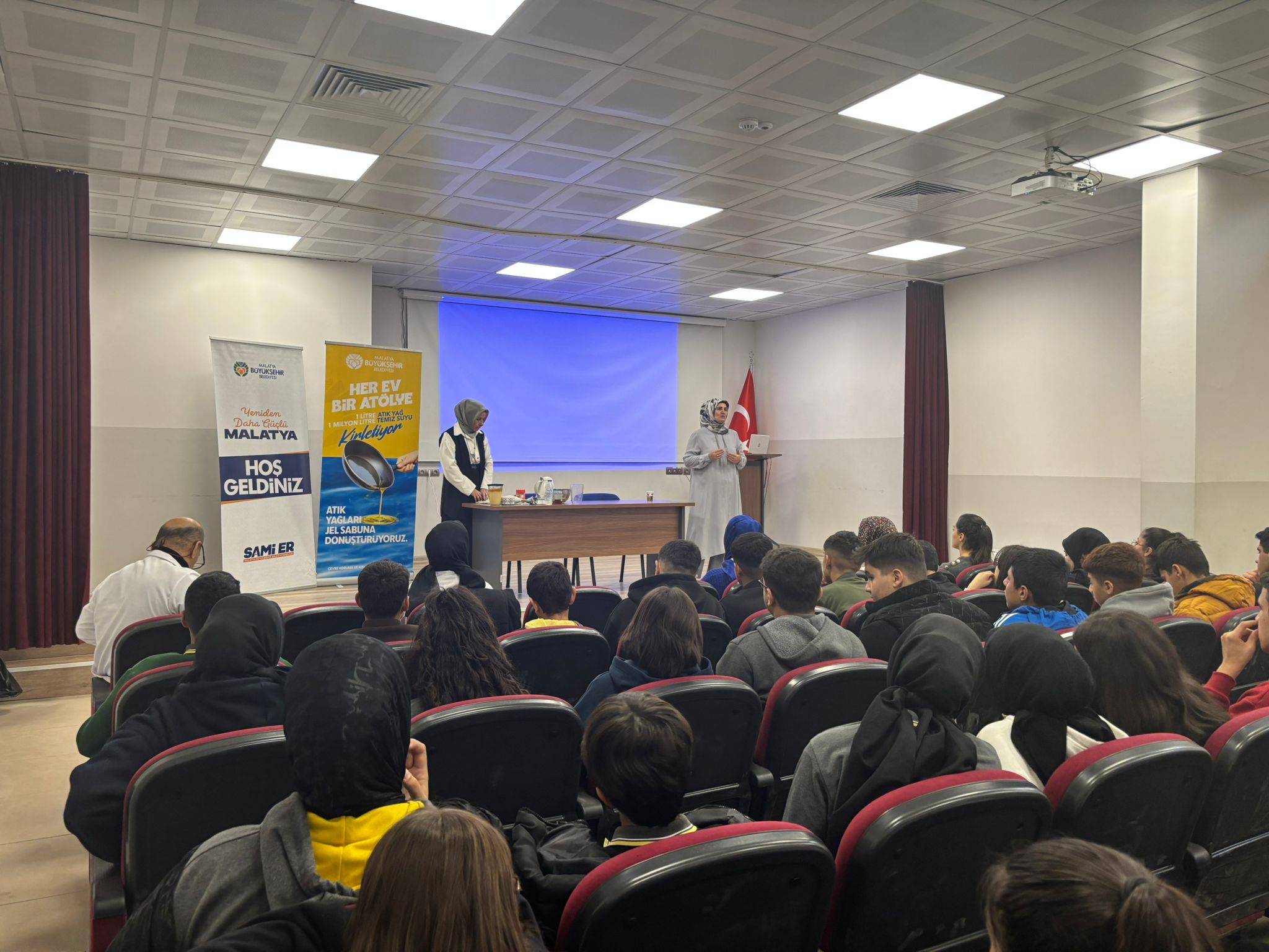 BÜYÜKŞEHİR BELEDİYESİ’NİN BAŞLATTIĞI  “HER EV BİR ATÖLYE” PROJESİ DEVAM EDİYOR