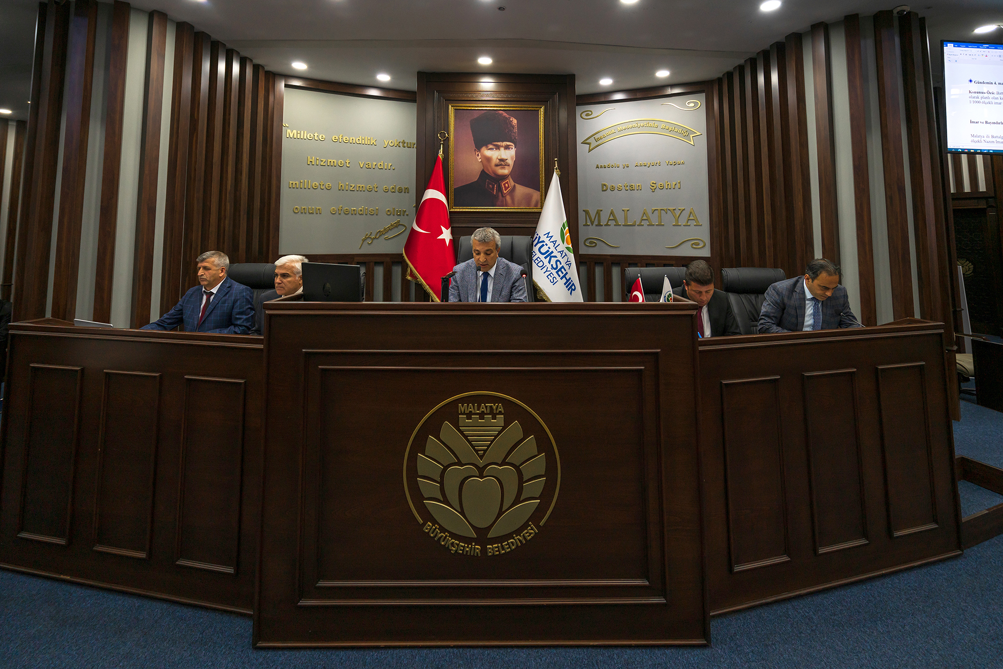 Büyükşehir Meclisi Toplandı