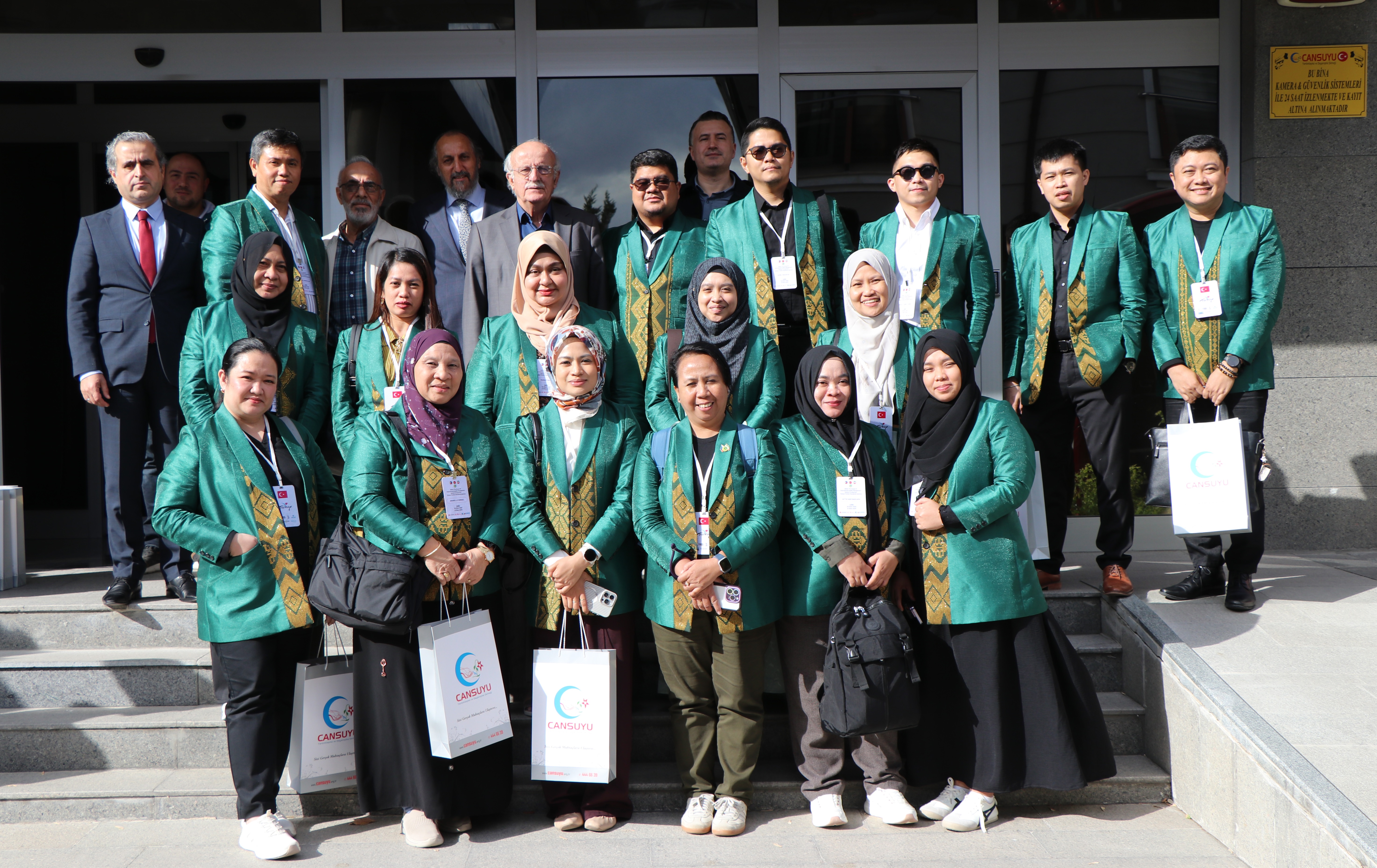 CANSUYU’NDAN GAZZE’YE DESTEK:  1500 TONLUK YARDIM KÖPRÜSÜ KURULDU