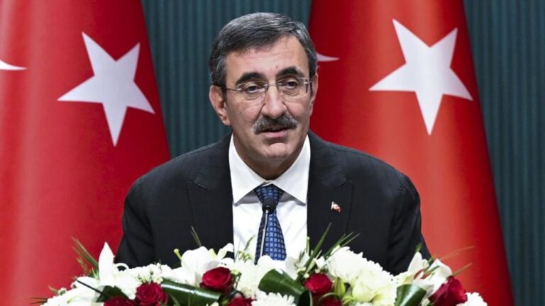 Cevdet Yılmaz: Makro finansal istikrar güçlenmeye devam ediyor - Birlik Haber Ajansı