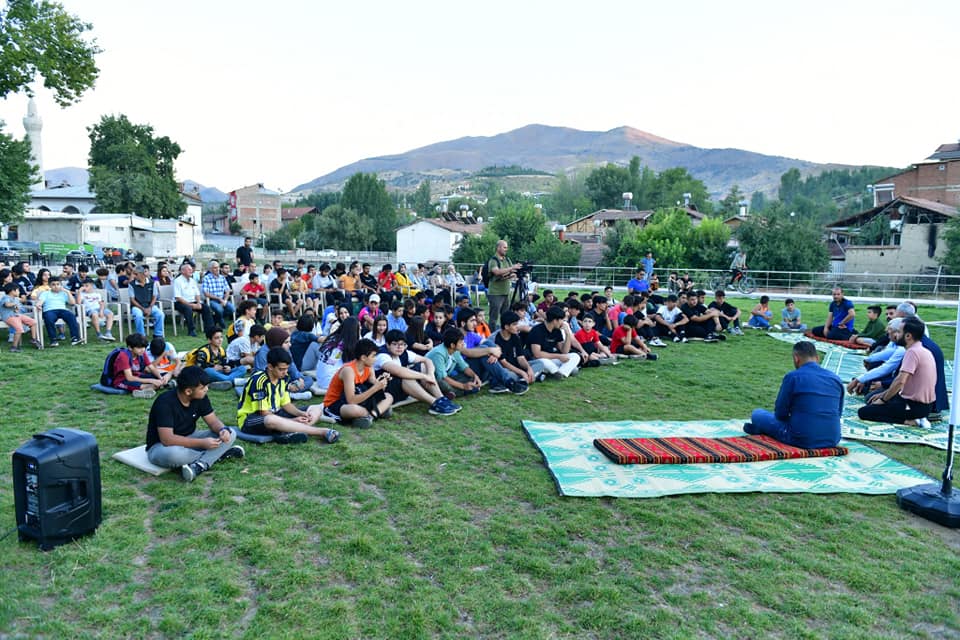 Çınar, “Hedeflerinin Peşinden Koşan, Özgüveni Yüksek Bir Gençlik İçin Çalışıyoruz”