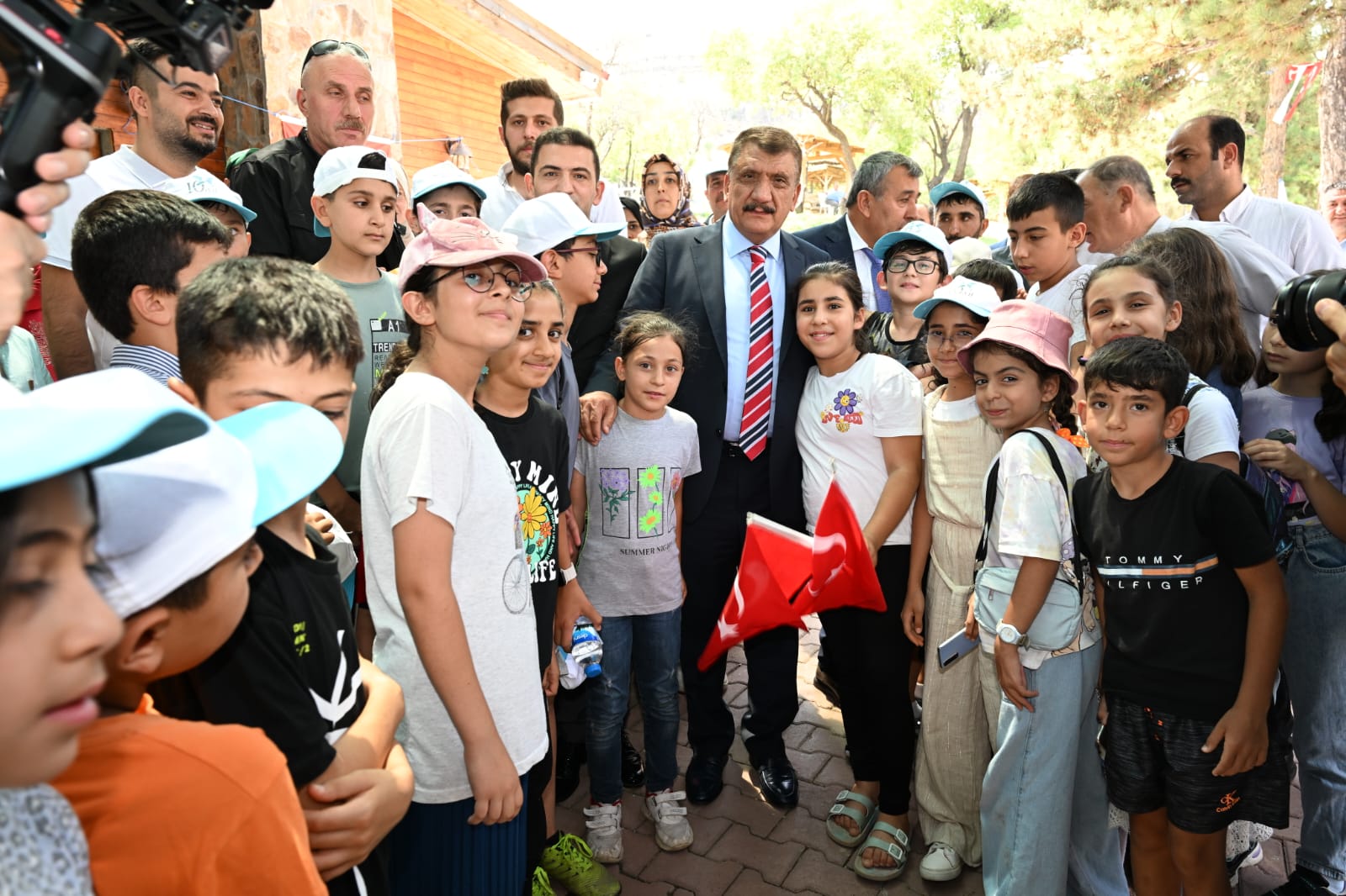 Çocuklar Yaz Okulu Final Şenliğinde Doyasıya Eğlendi