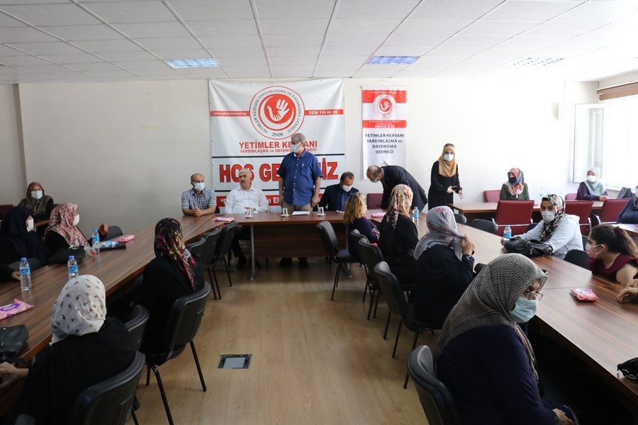 Covid-19 salgın sürecinde 65 yaş üstüne destek